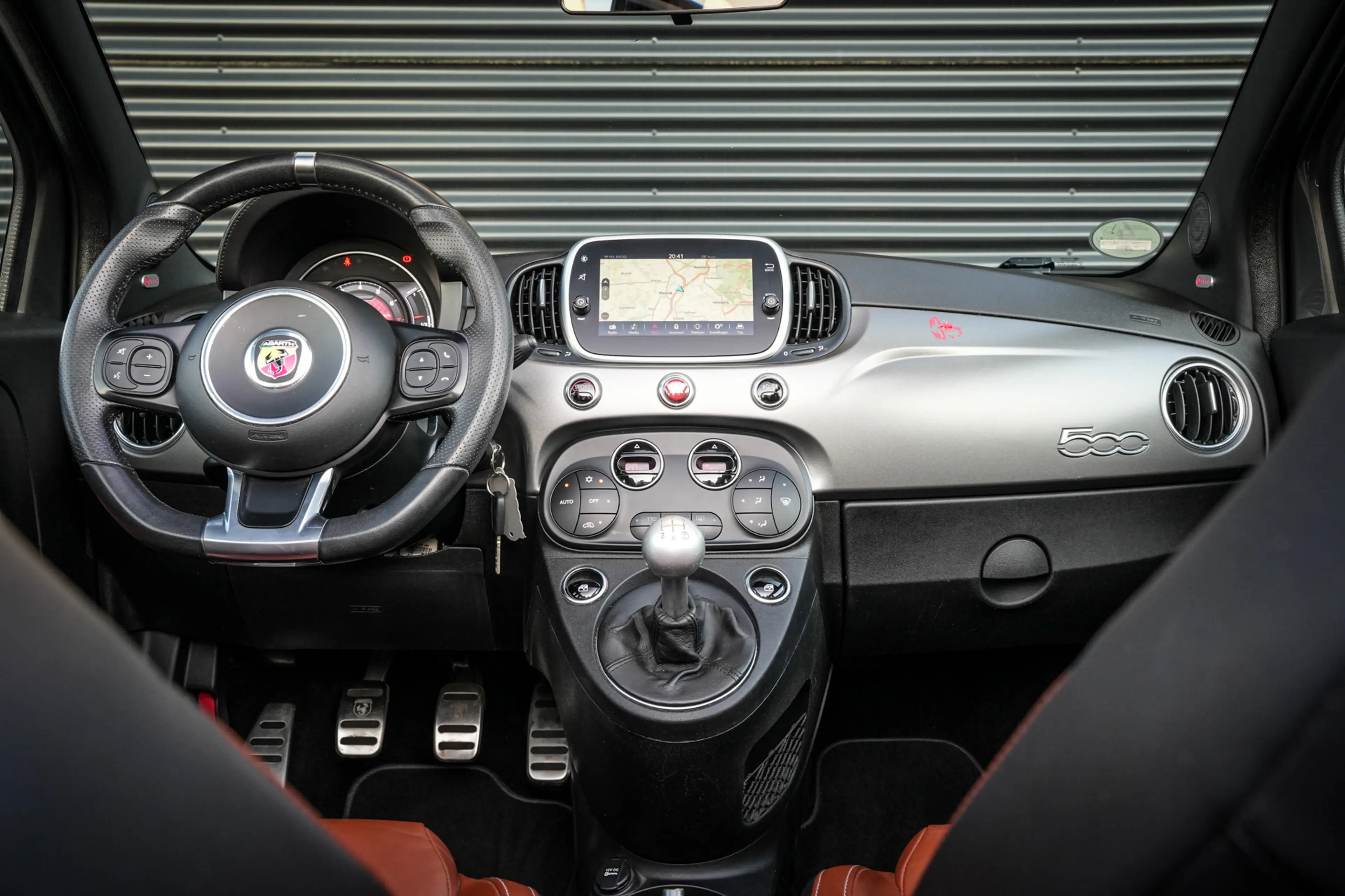 Abarth 595C 1.4 T-Jet Turismo 165pk | Leder | Clima | Uconnect — photo 9
