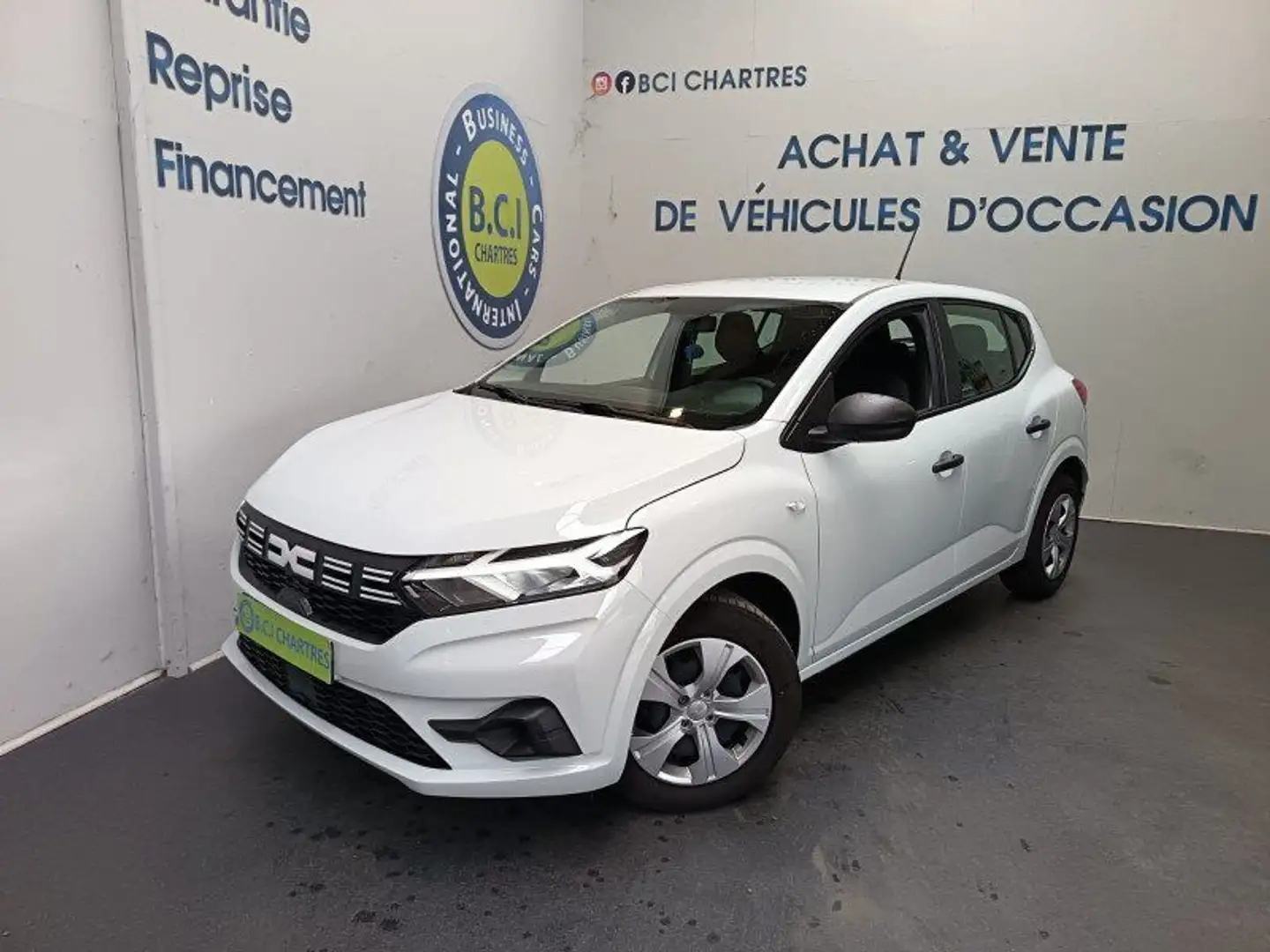Dacia Sandero 1.0 SCE 65CH ESSENTIAL Blanc - 1
