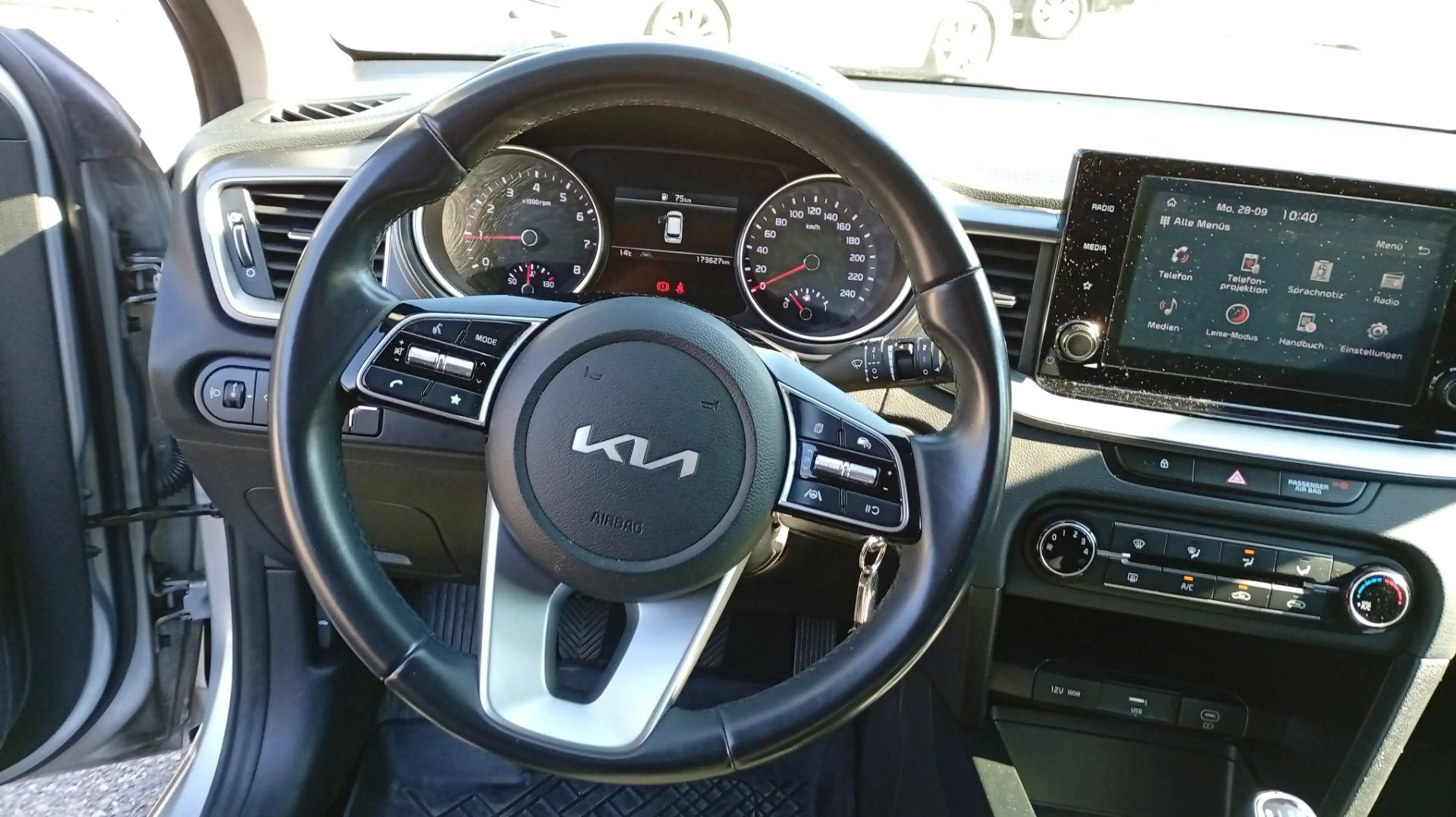 Kia Ceed SW / cee'd SW Ceed 1.0T-GDi Titan — photo 13