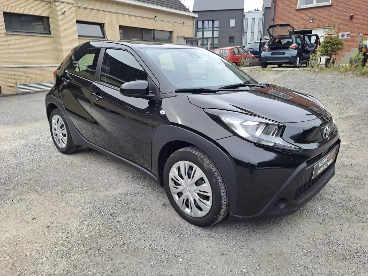 Toyota Aygo X Automatique Schwarz - 2