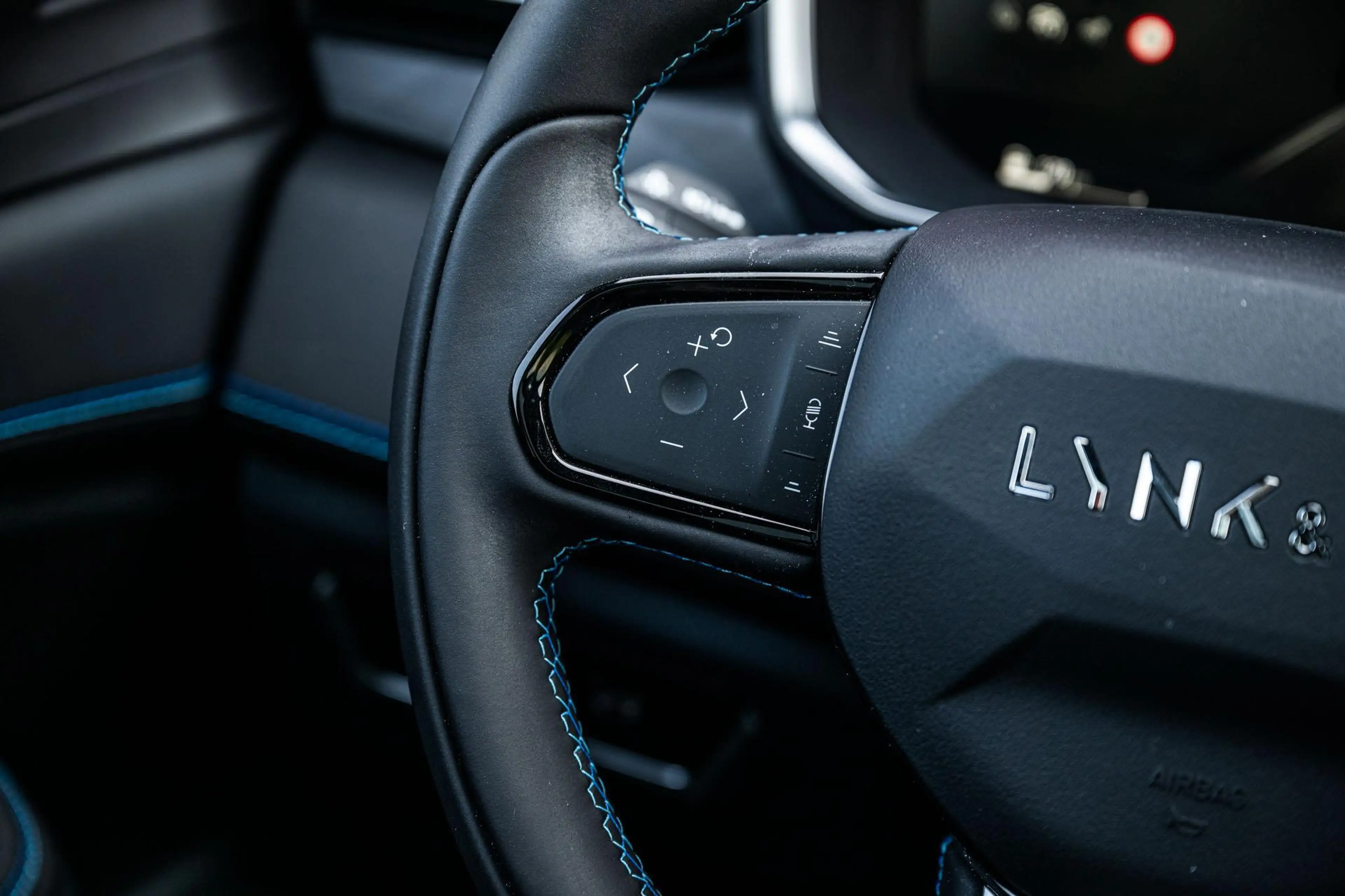 Lynk & Co 01 1.5 Plug-in Hybrid | PHEV | Donkere Hemelbekleding — photo 15