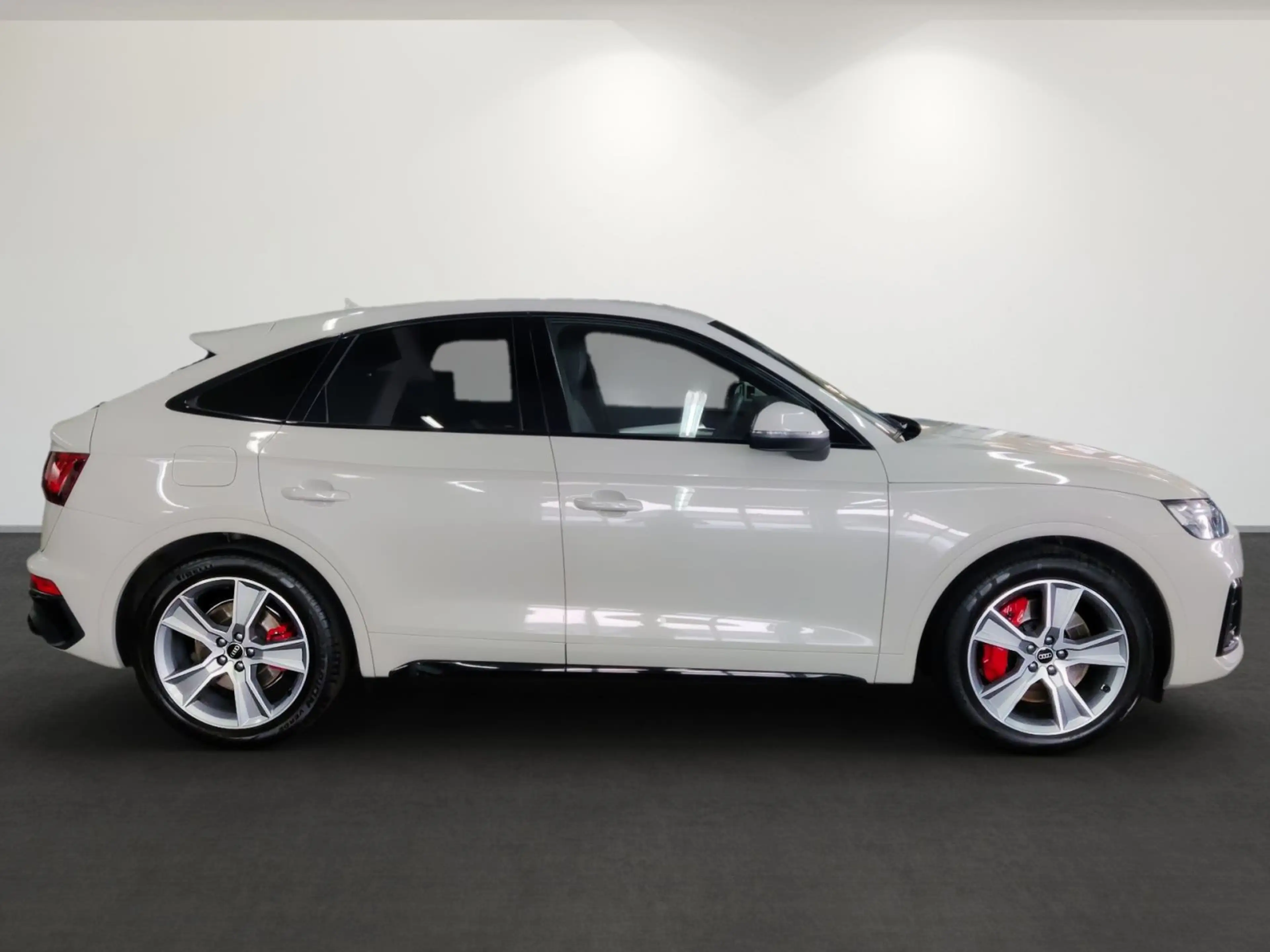 Audi SQ5 B&O AHK Matrix Luftfahrwerk Stadt+ — photo 4