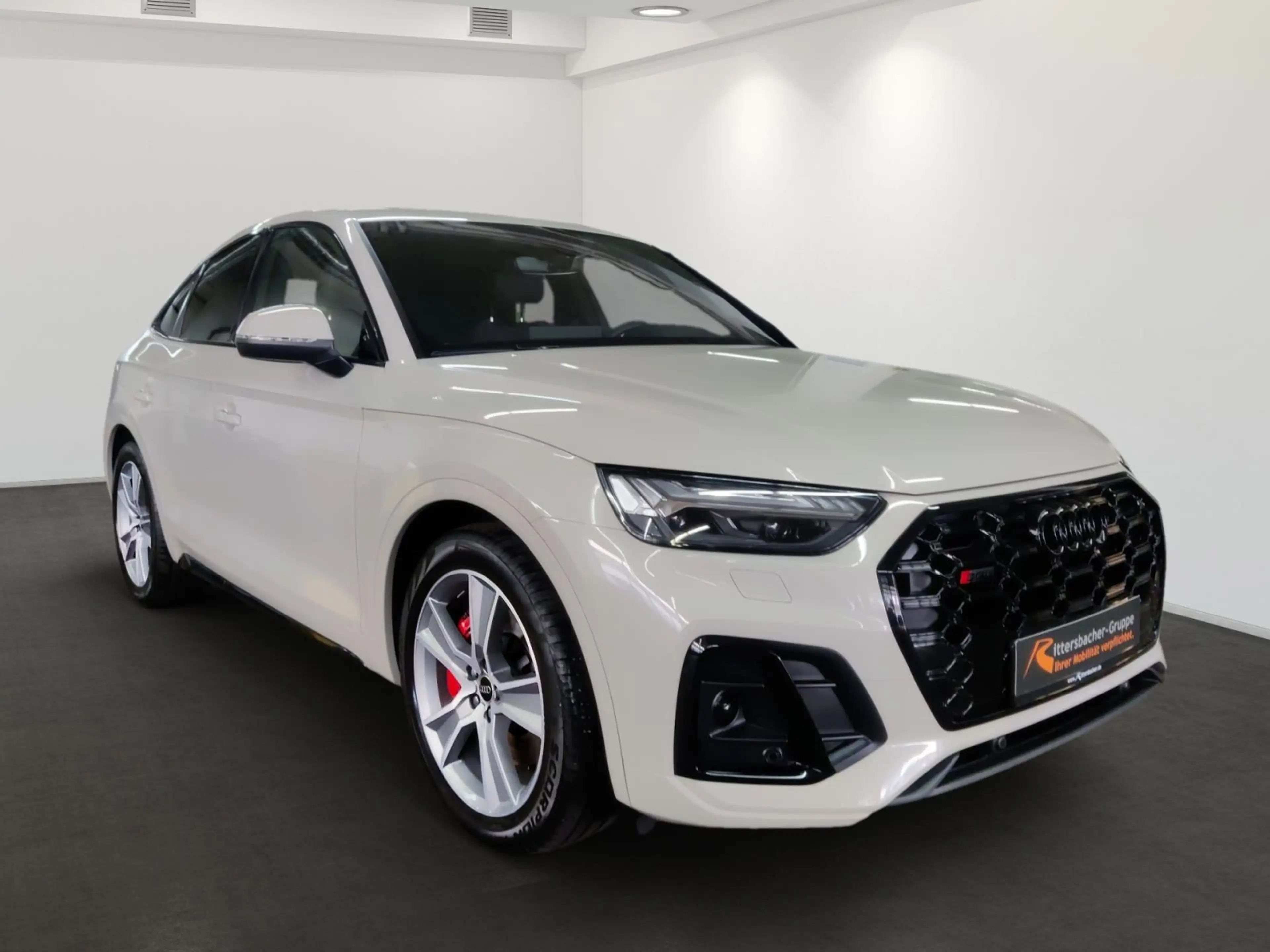Audi SQ5 B&O AHK Matrix Luftfahrwerk Stadt+ — photo 3