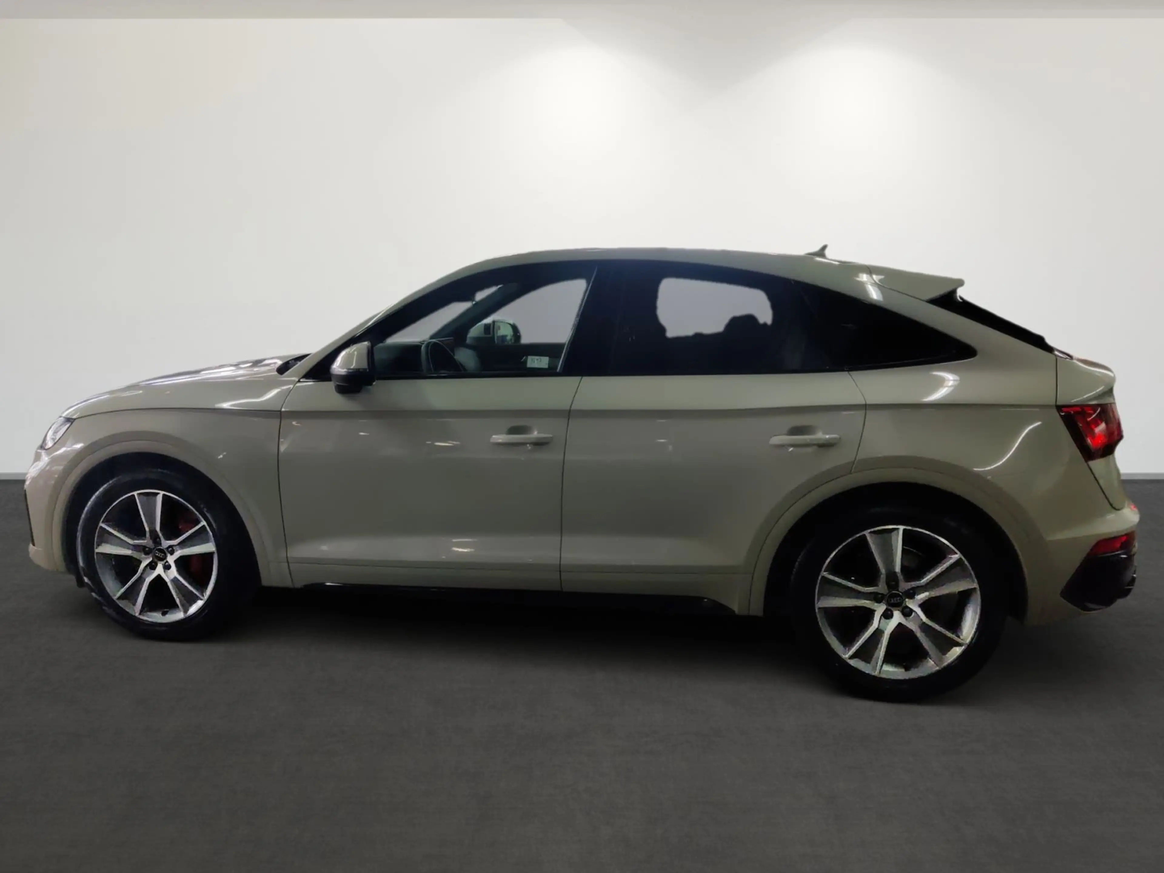 Audi SQ5 B&O AHK Matrix Luftfahrwerk Stadt+ — photo 7