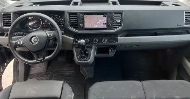 Volkswagen Crafter view 9