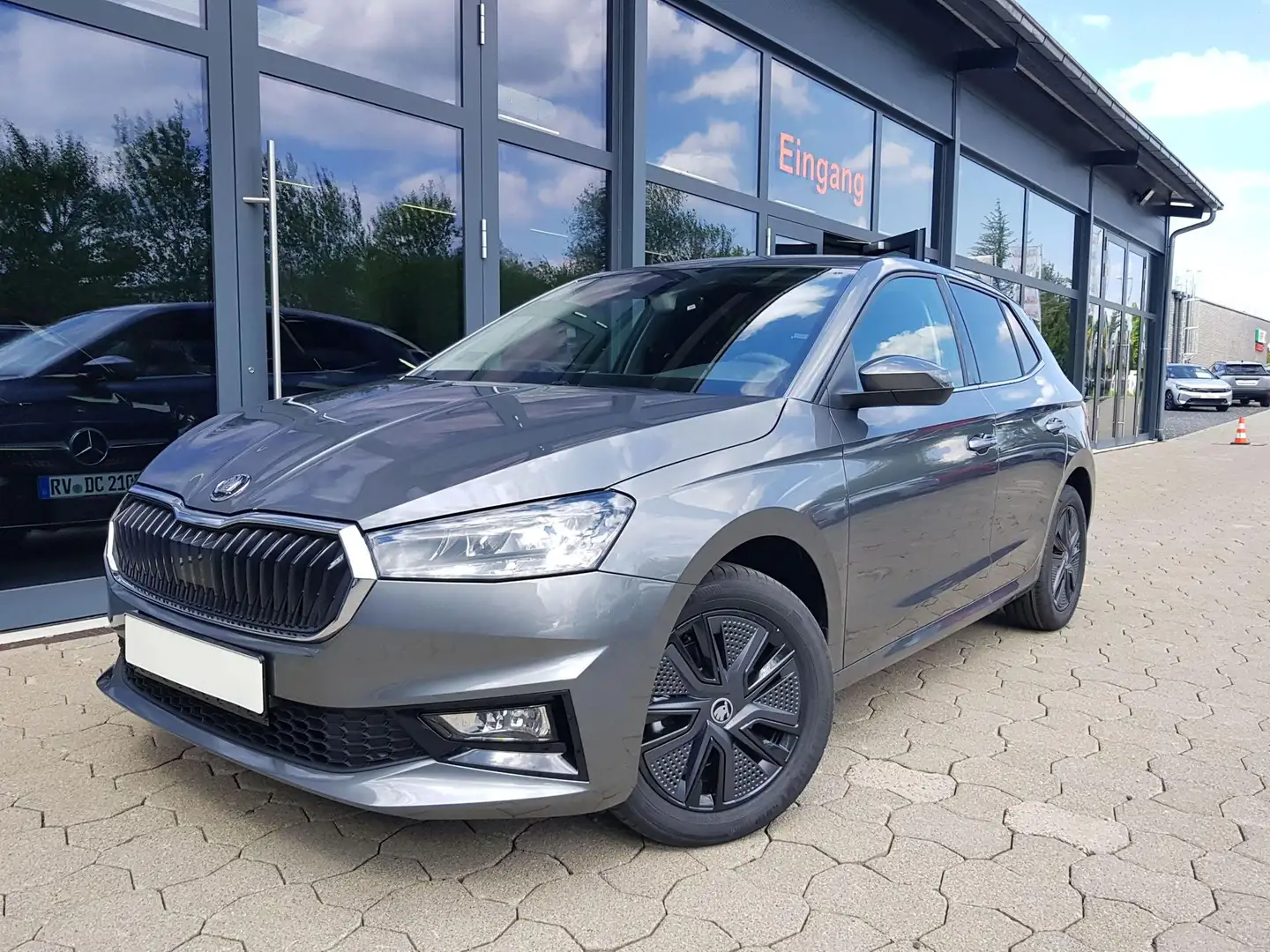 Skoda Fabia Selection 1,0TSI DSG 85KW/116PS ACC, SHZ, 16", ... Grau - 1