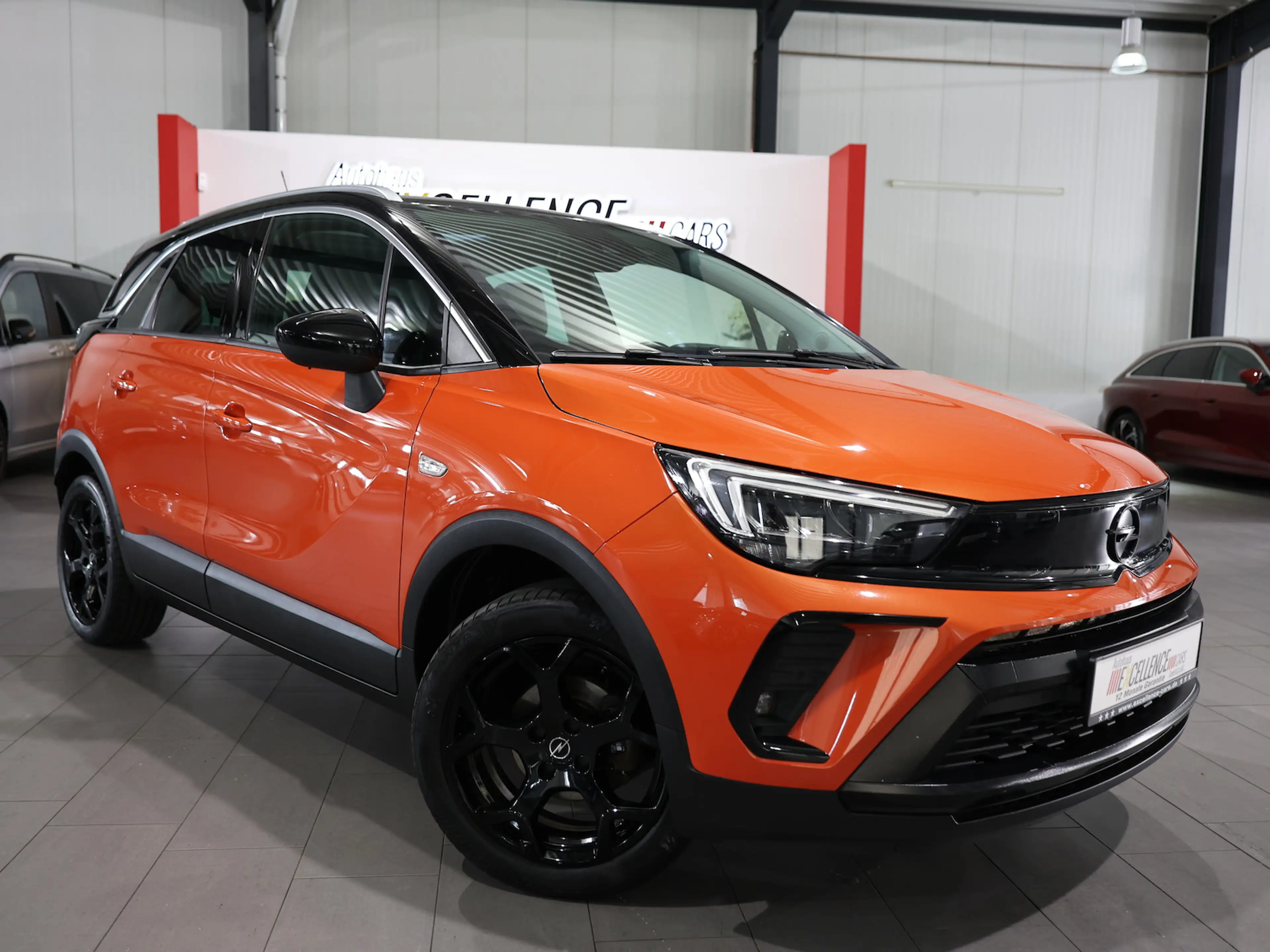 Opel Crossland 1.5 D GS-LINE SPORT / ORANGE & BLACK — photo 2