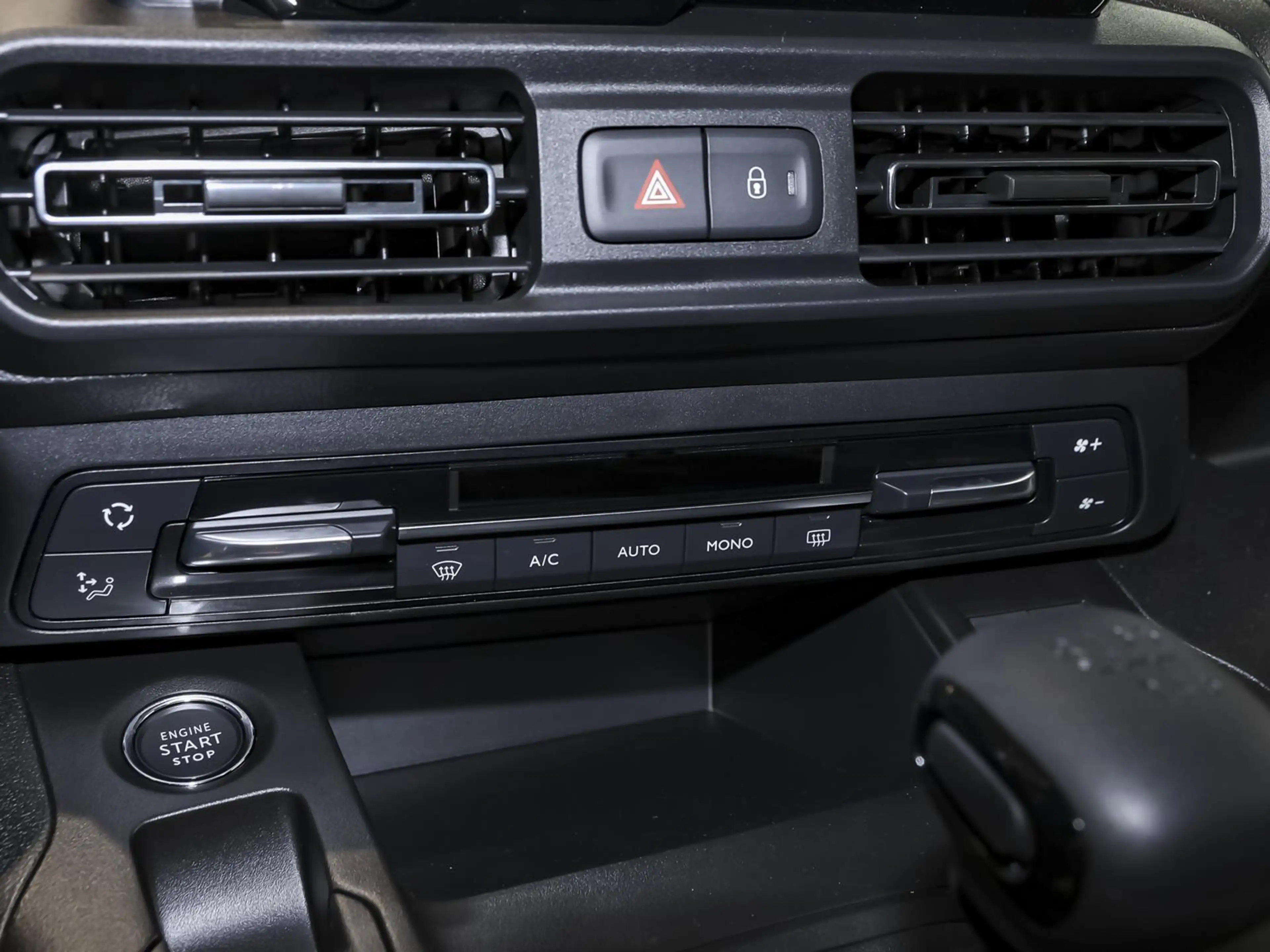 Toyota Proace City Verso L2 Teamplayer 1,2-l-Turbo PDC — photo 13