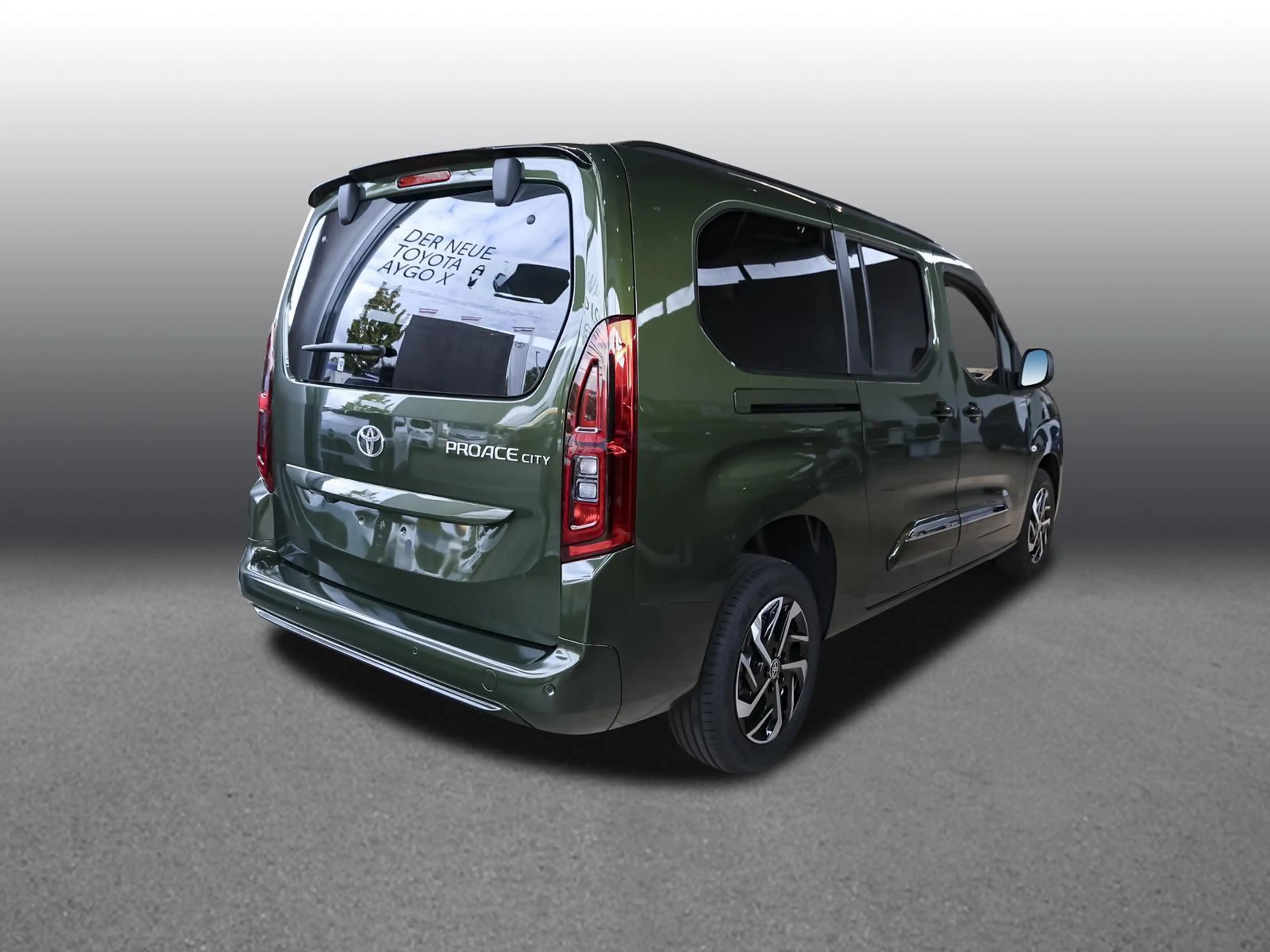 Toyota Proace City Verso L2 Teamplayer 1,2-l-Turbo PDC — photo 2