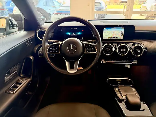 Mercedes-Benz Cla view 14