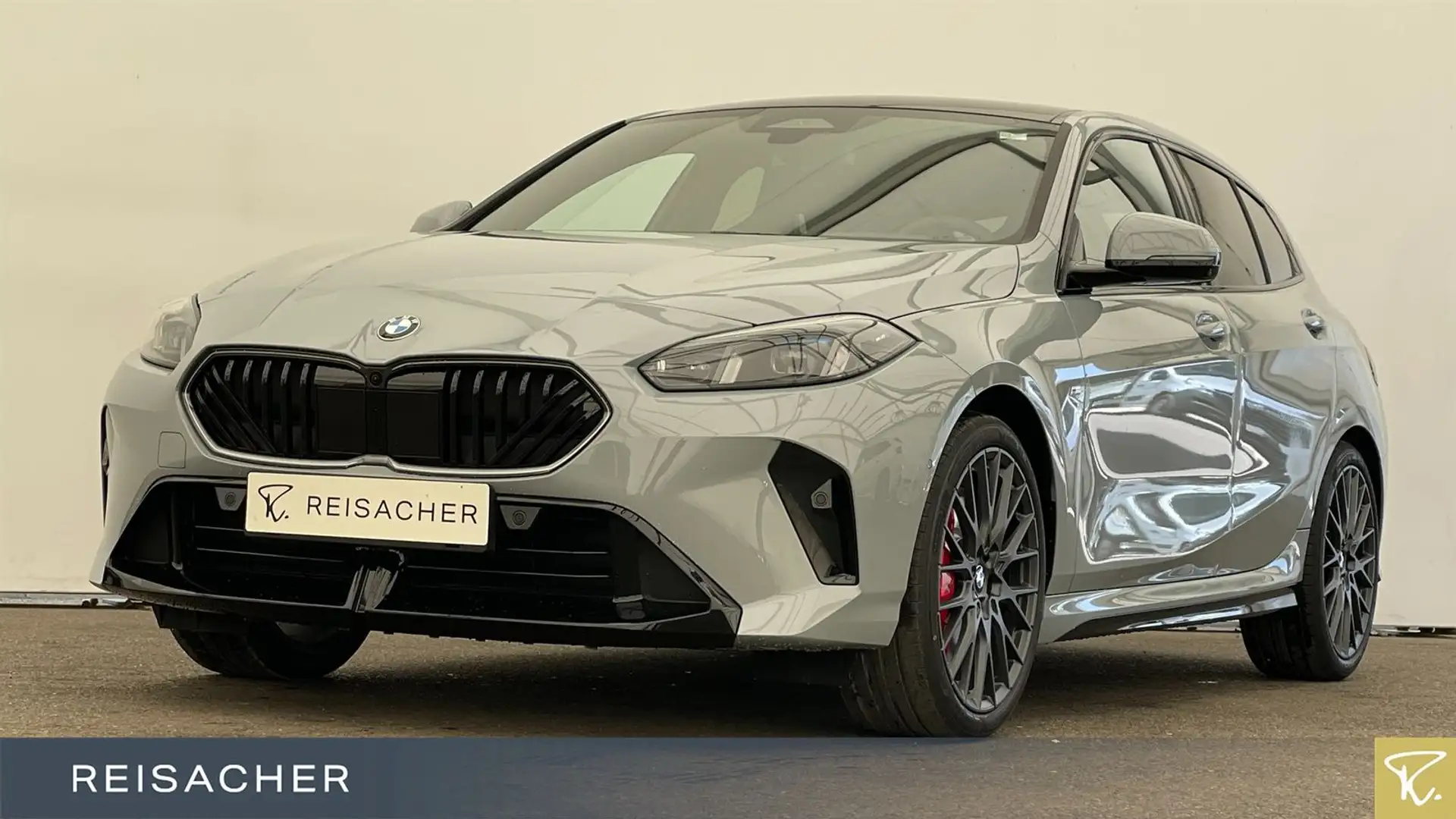BMW 123 A xDrive M-Sport,M-Sport PRO,Autom Grau - 1