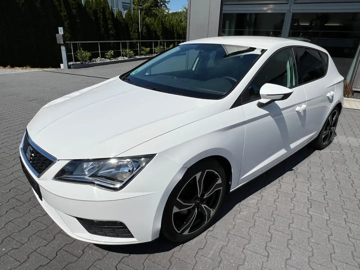 SEAT Leon * Leon 1.2 TSI 110PS Reference Klima Euro 6 * Blanco - 1