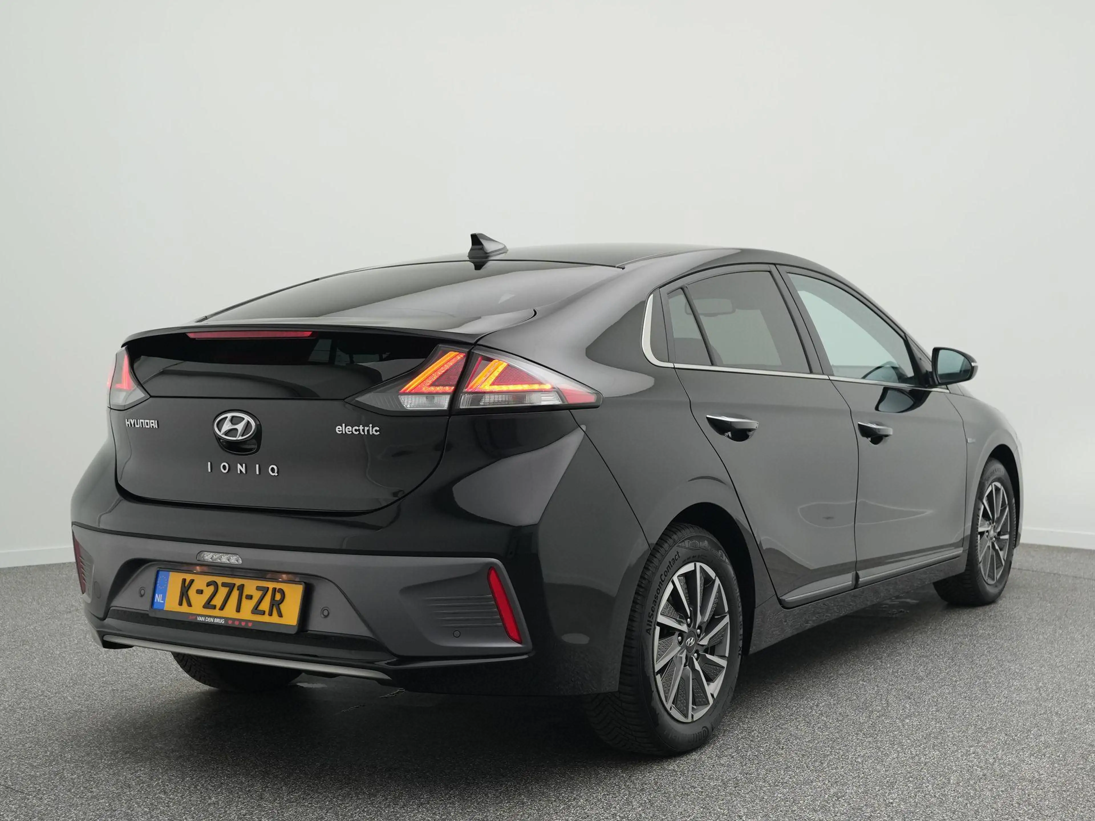 Hyundai IONIQ Comfort EV 38 kWh | Achteruitrijcamera | Stoelverw — photo 2