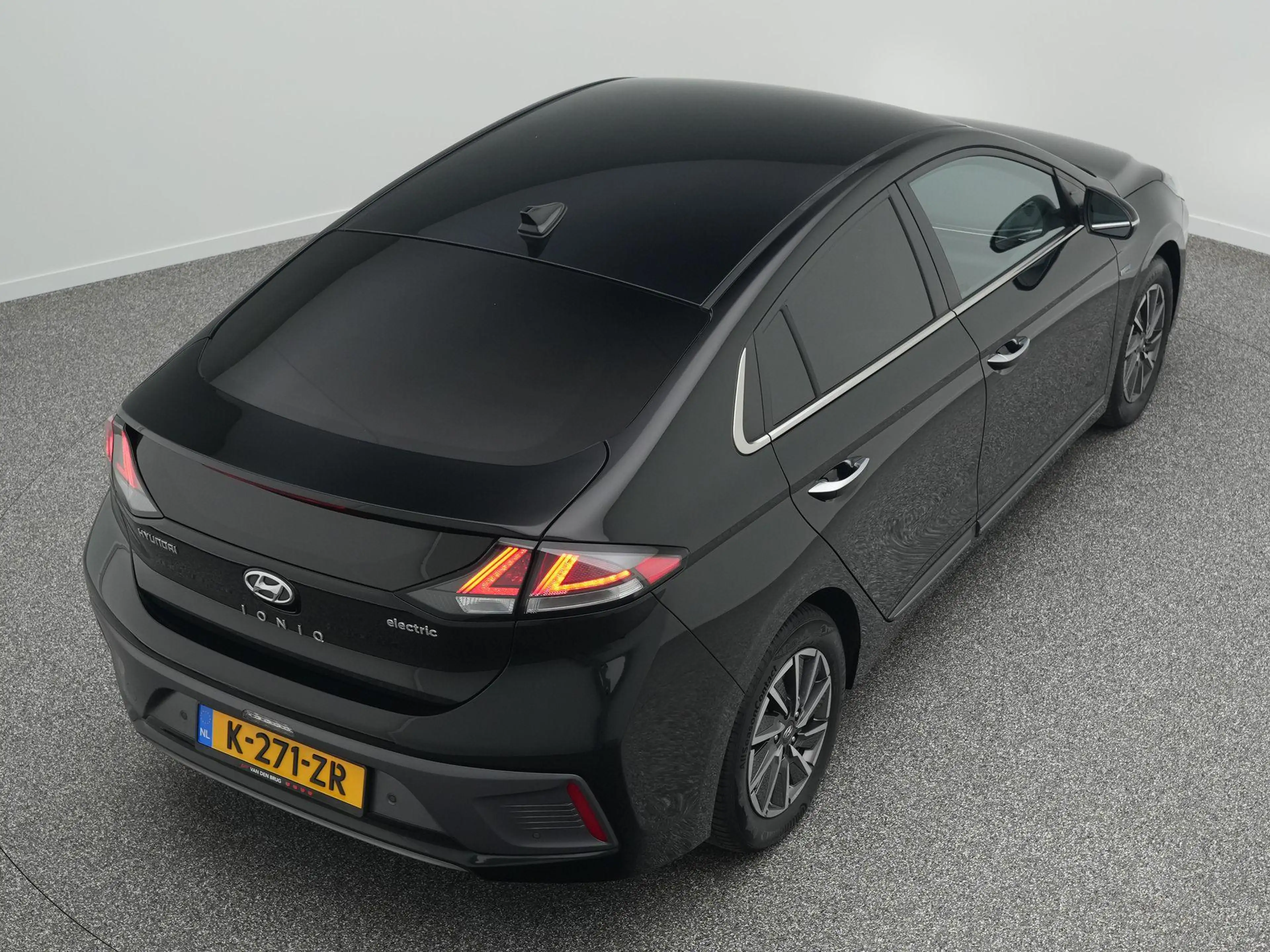 Hyundai IONIQ Comfort EV 38 kWh | Achteruitrijcamera | Stoelverw — photo 15