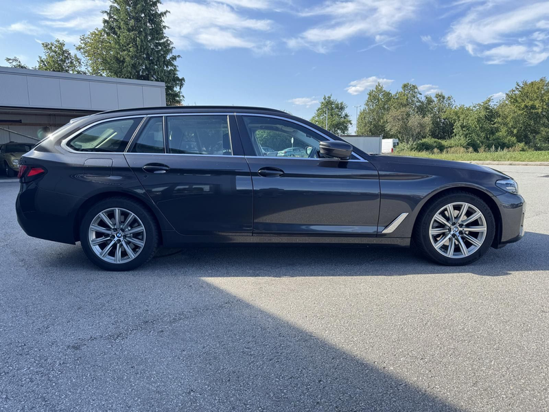 BMW 520 d Touring LED Kamera Leder Panorama — photo 8