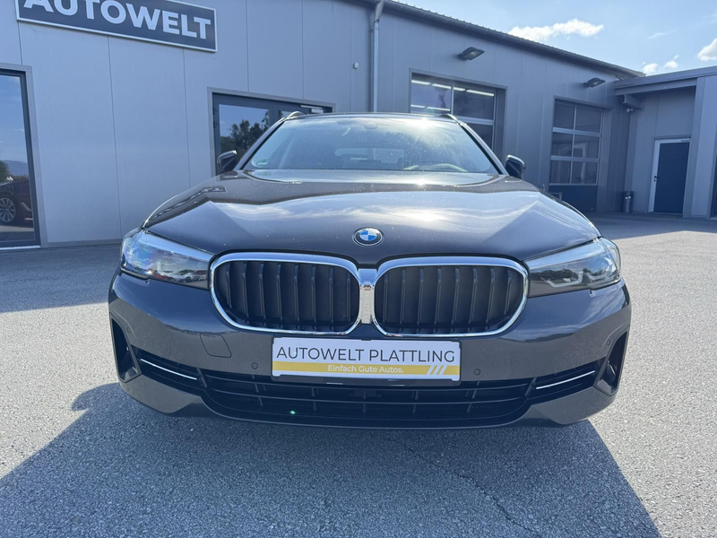 BMW 520 d Touring LED Kamera Leder Panorama — photo 2