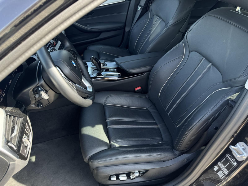 BMW 520 d Touring LED Kamera Leder Panorama — photo 14
