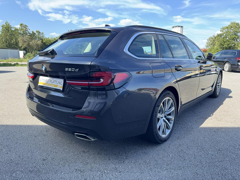 BMW 520 d Touring LED Kamera Leder Panorama — photo 9
