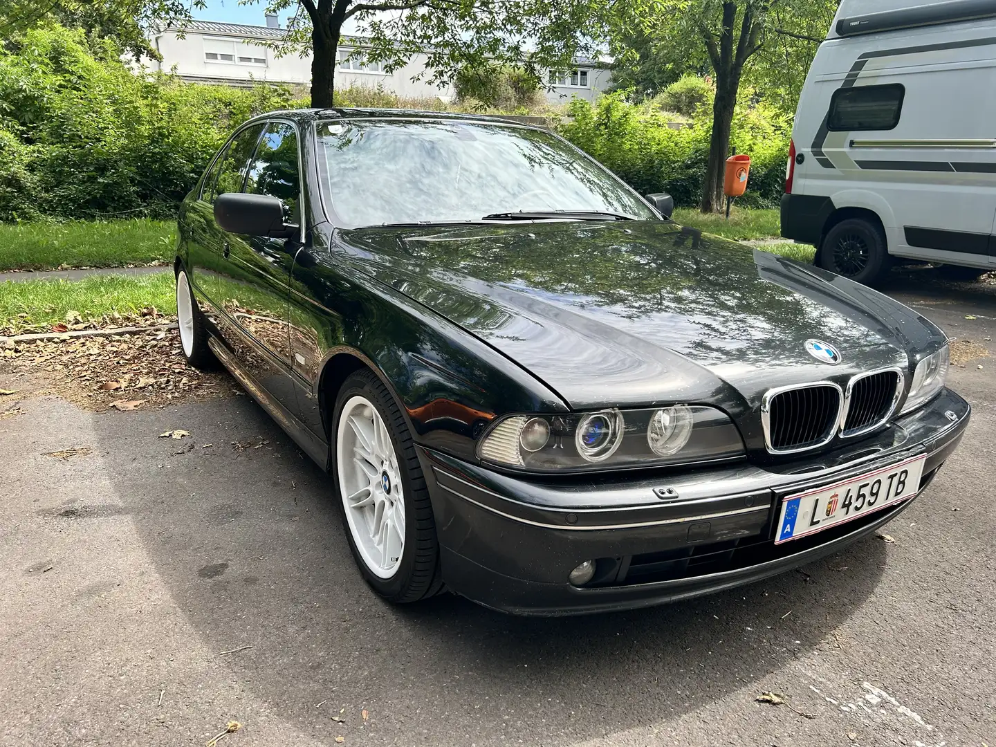 BMW 530 530d Österreich-Paket Aut. Exclusive Edit Negru - 1