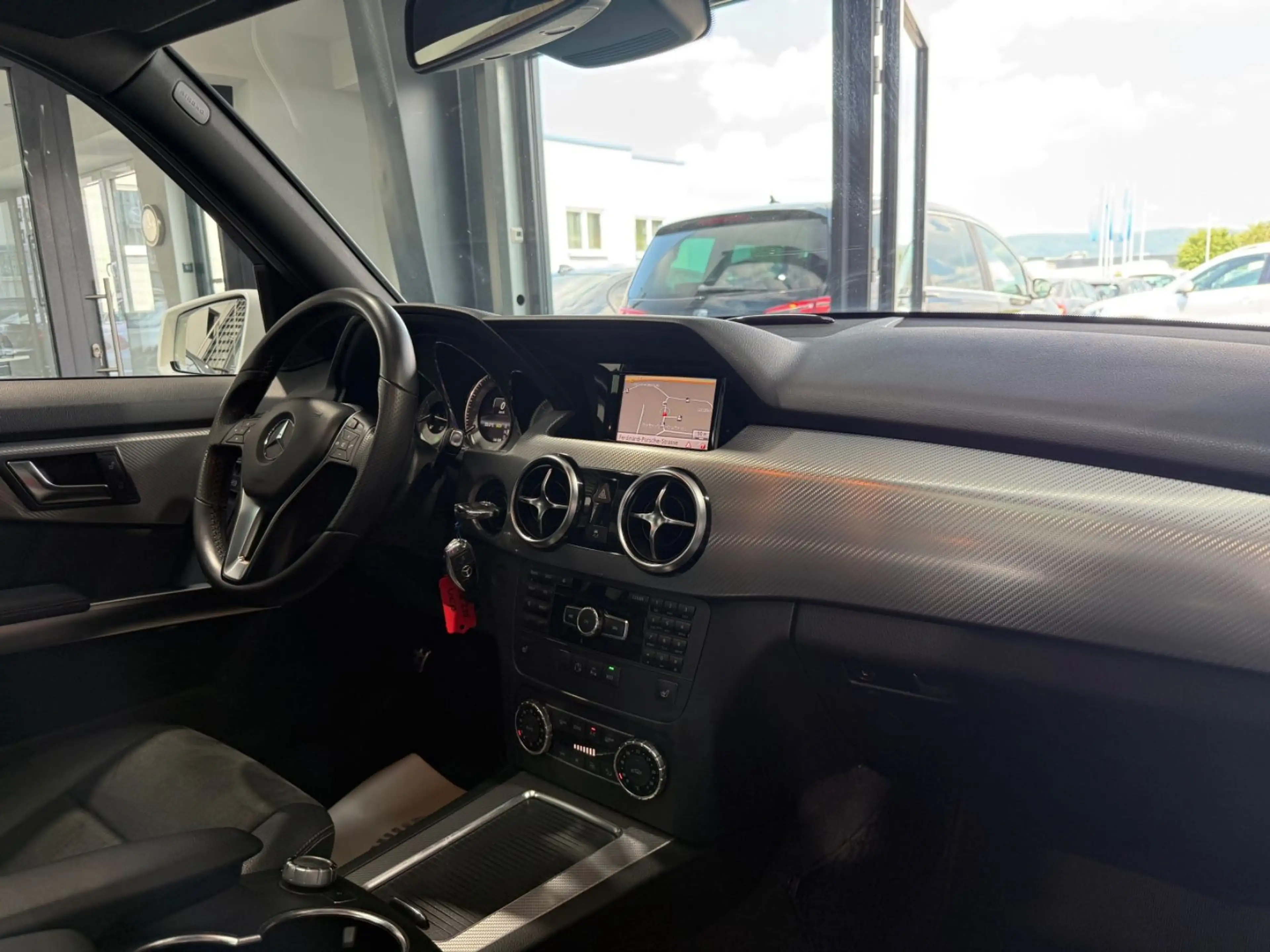 Mercedes-Benz GLK 250 Sport-Paket 4M/Panorama/Xenon/AHK/2HD — photo 14