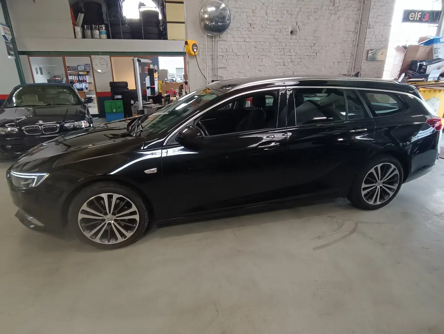 Opel Insignia Sports Tourer 1.5 Turbo Innovation Zwart - 2