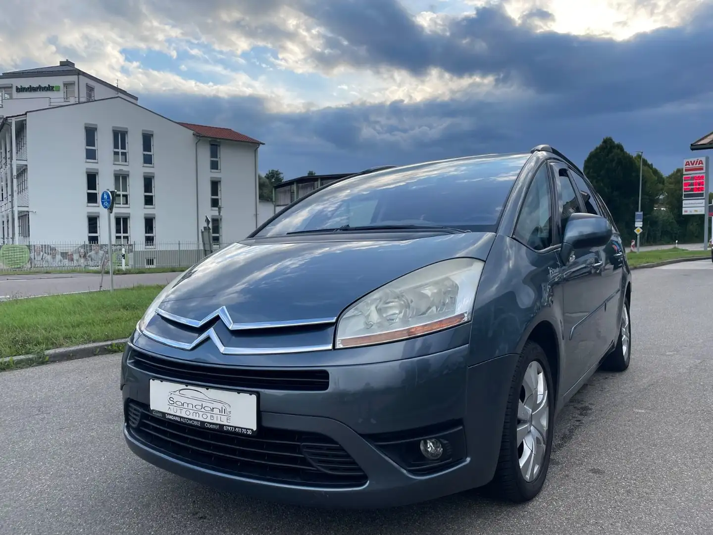 Citroen Grand C4 Picasso Tendance*TÜV+AU 07.2027*6-SITZE Grau - 1