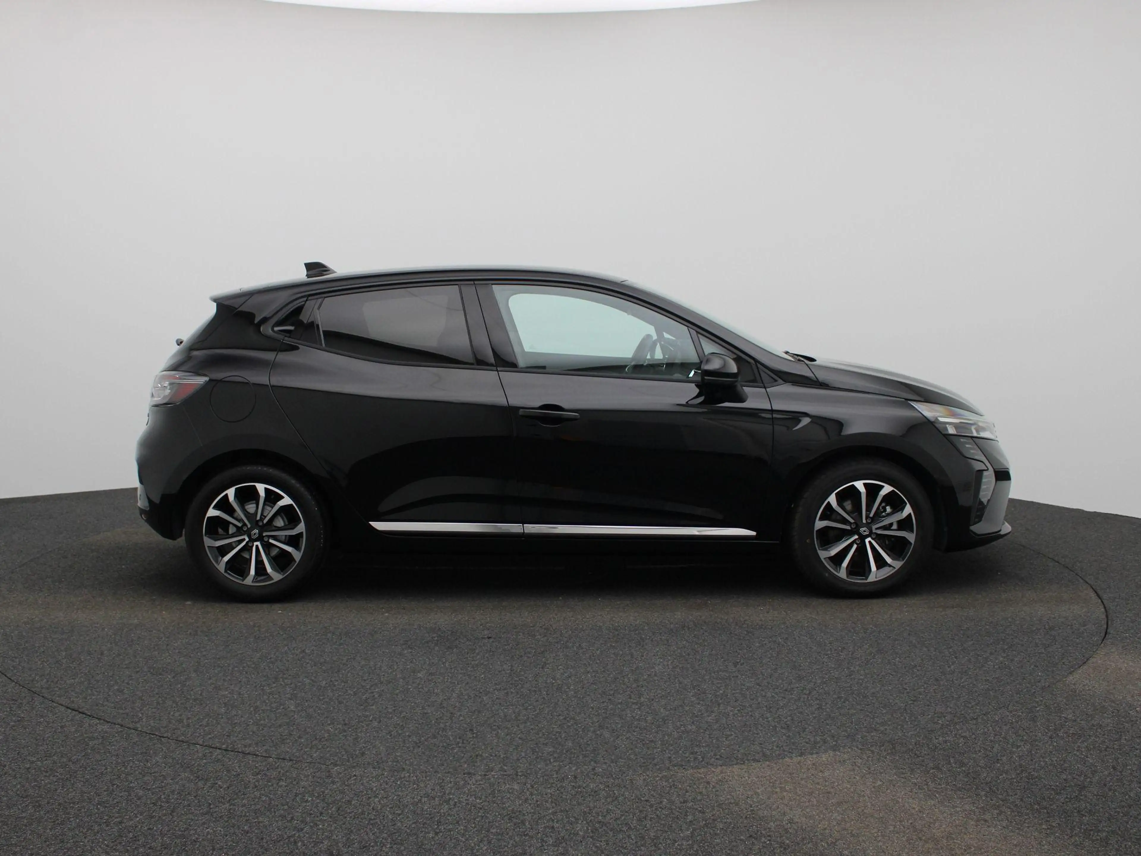 Renault Clio 1.6 E-Tech Full Hybrid 145 techno | Automaat | Nav — photo 6