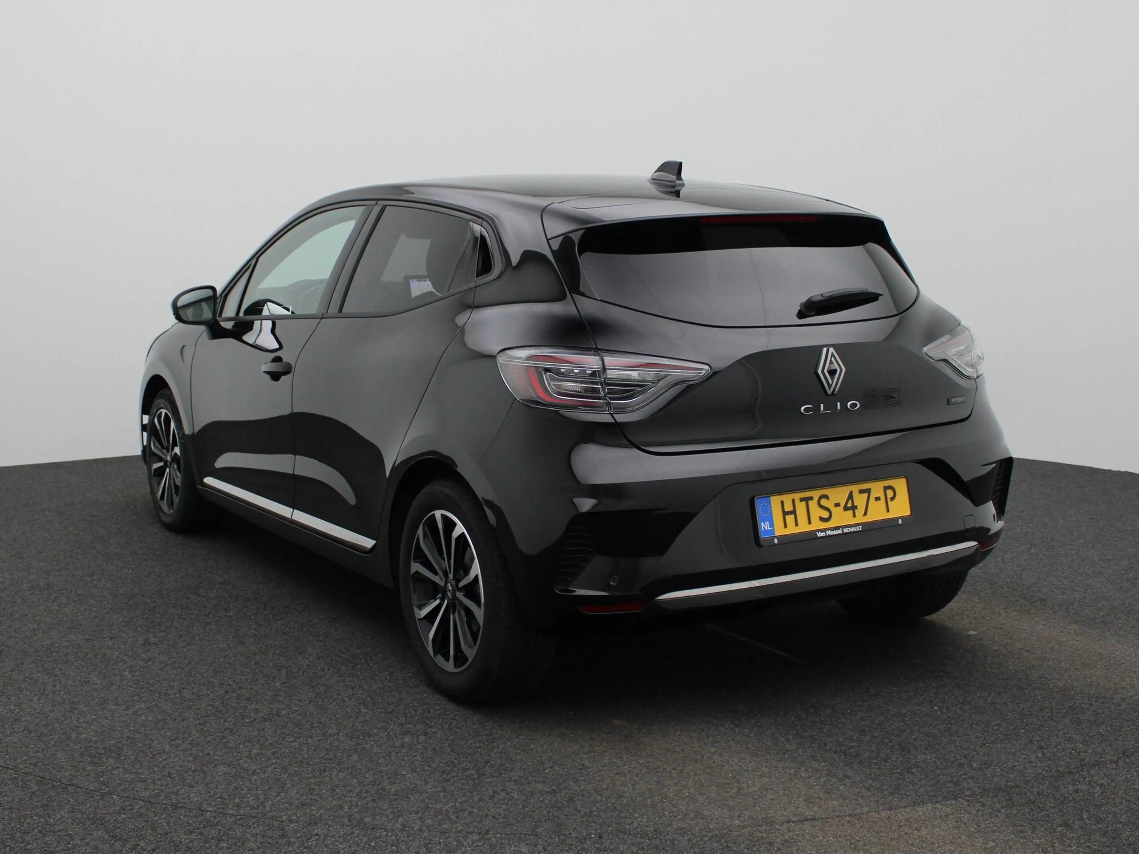 Renault Clio 1.6 E-Tech Full Hybrid 145 techno | Automaat | Nav — photo 2