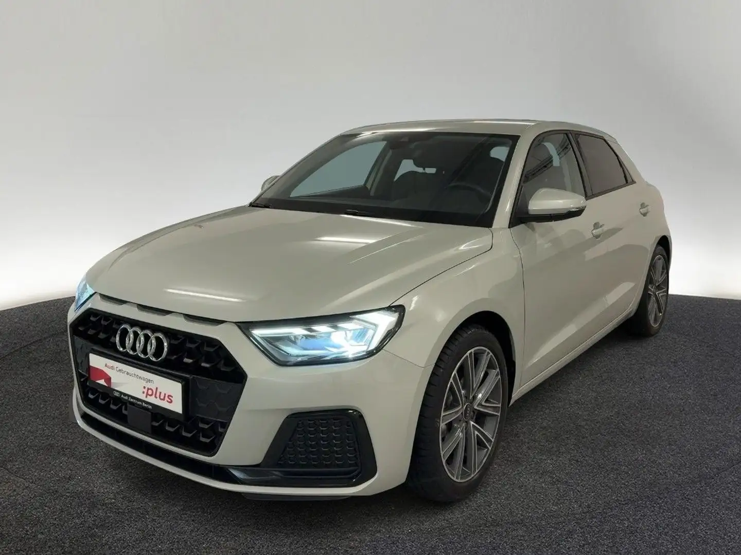 Audi A1 Advanced 25 TFSI S tr. PDC LED VIRT Silber - 2