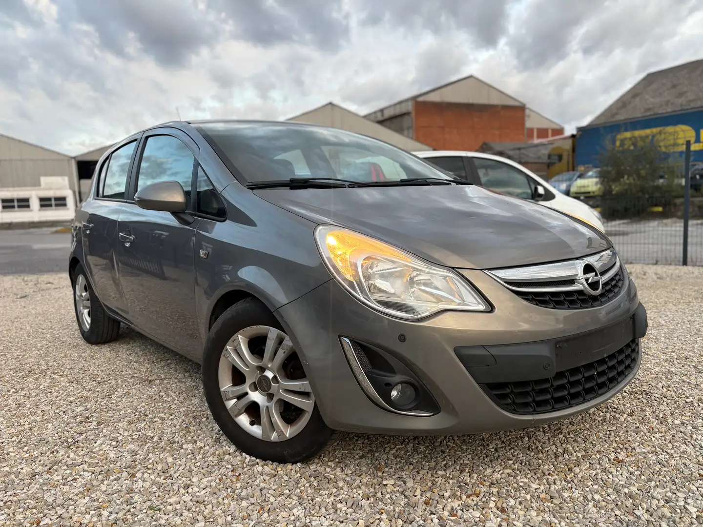 Opel Corsa Corsa 1.3 CDTi ecoFLEX Essentia Start/Stop DPF Gris - 2