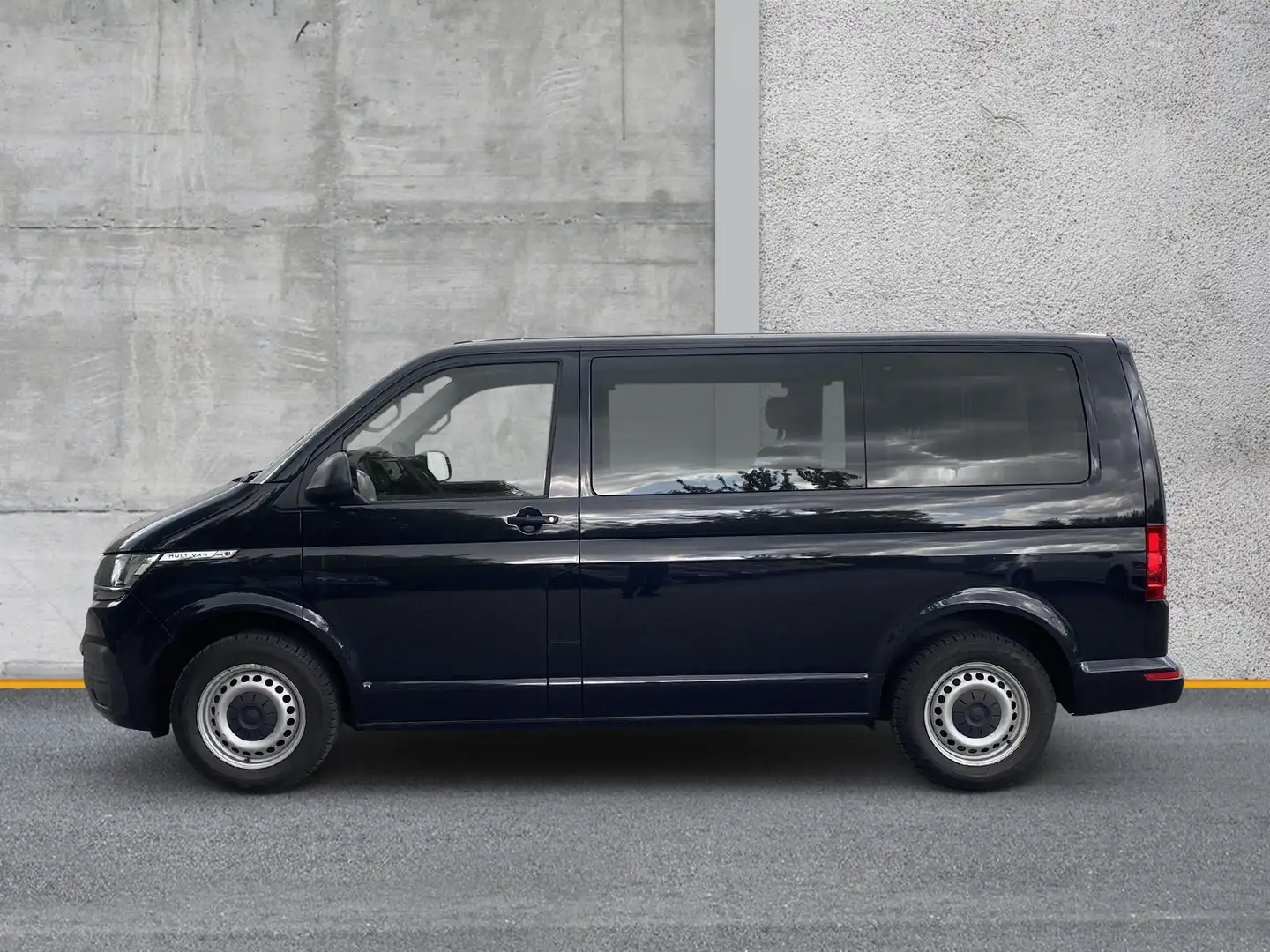 Volkswagen T6 Multivan T6.1 2.0 TDI Trendline AHK Schwarz - 2
