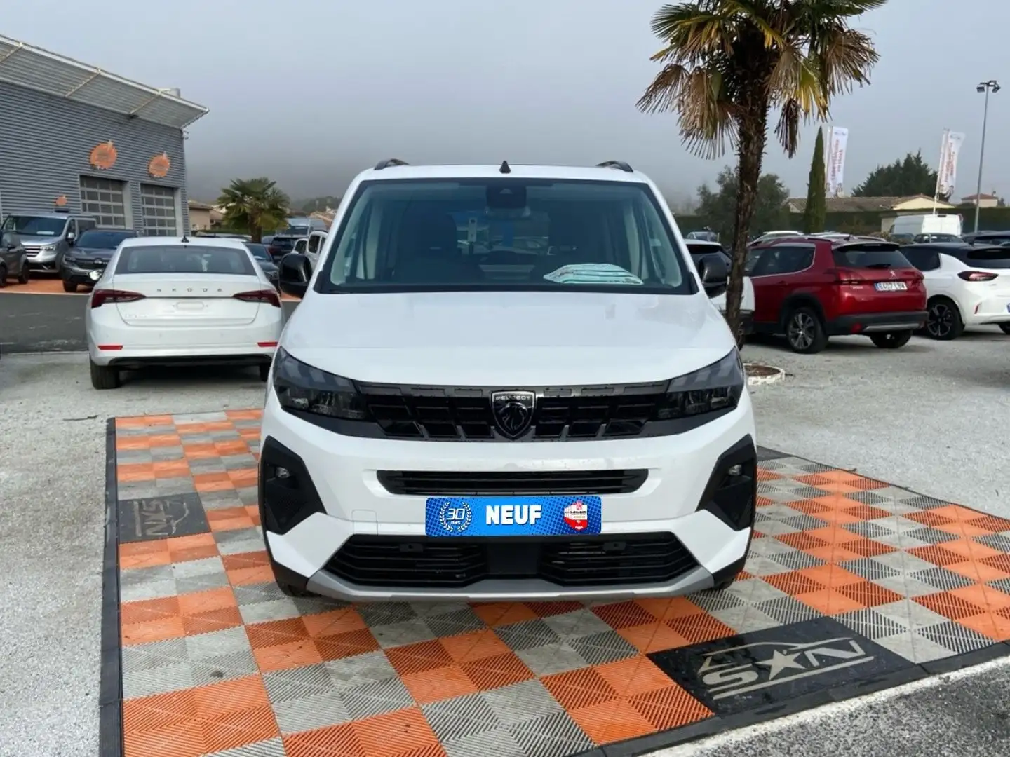 Peugeot Rifter BlueHDi 130 EAT8 GT Pack Techno ADML Grip Blanc - 2