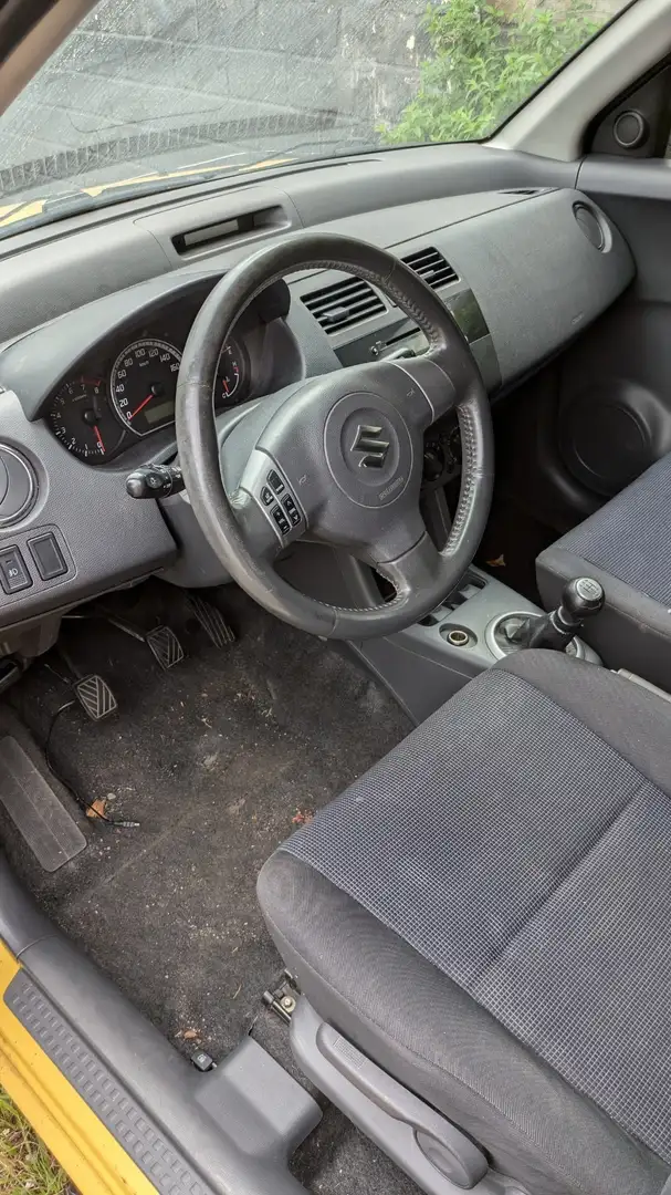 Suzuki Swift 1.3 Comfort dance - 1