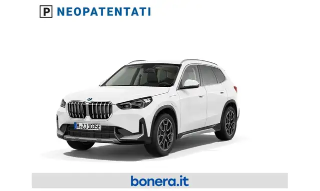 BMW Ix1 main image