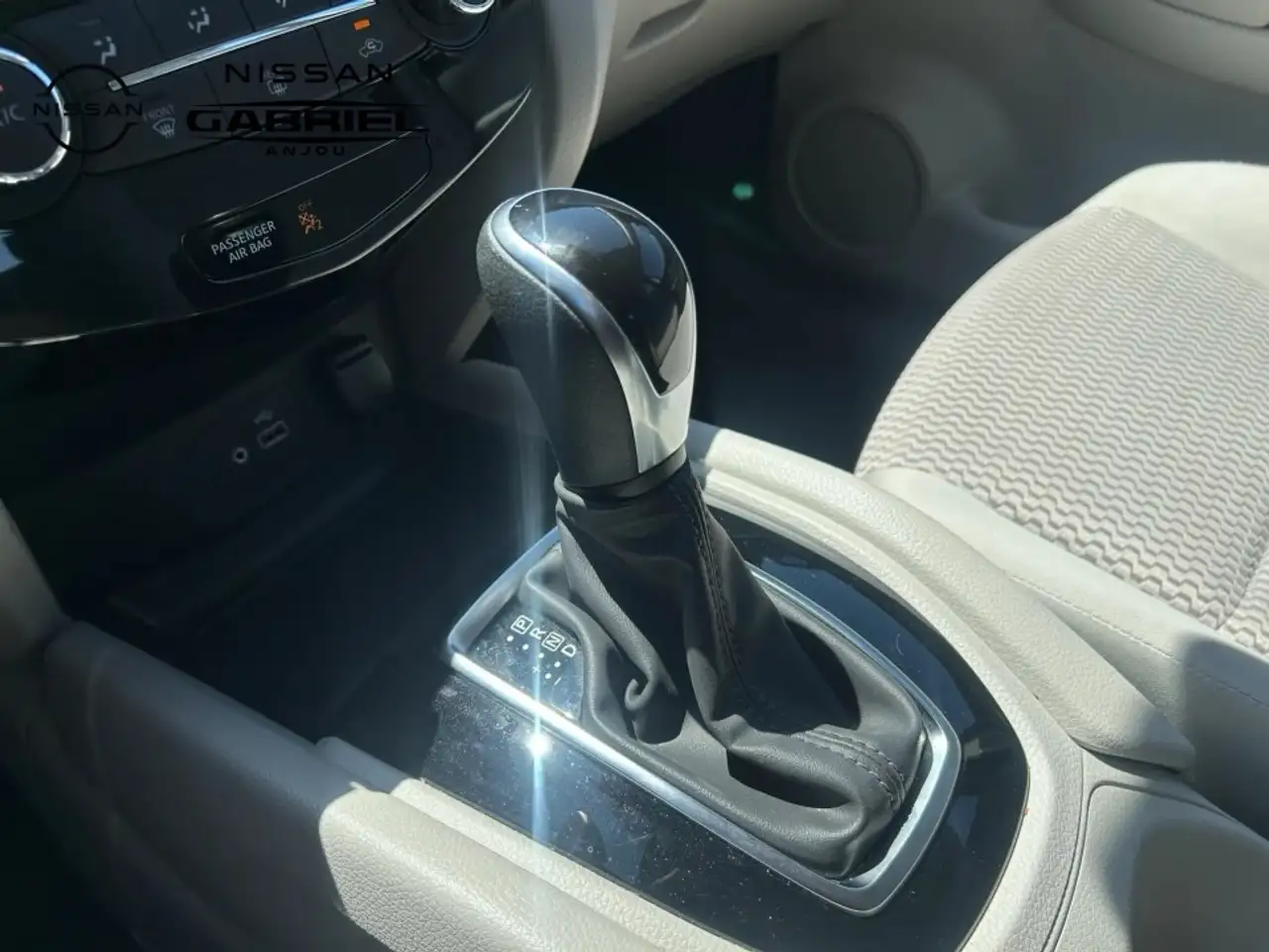 Nissan Qashqai снимка Nissan Qashqai