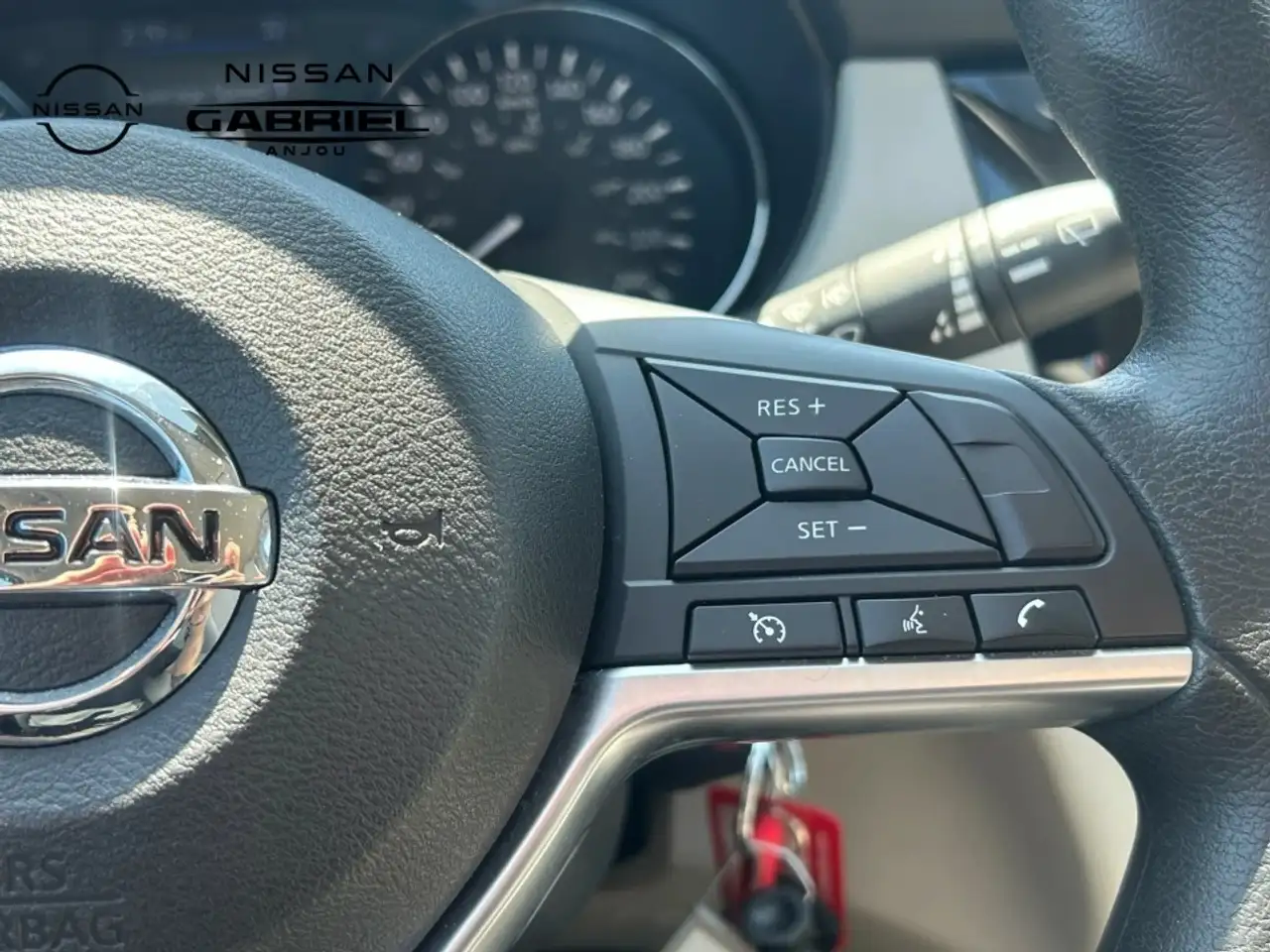 Nissan Qashqai снимка Nissan Qashqai