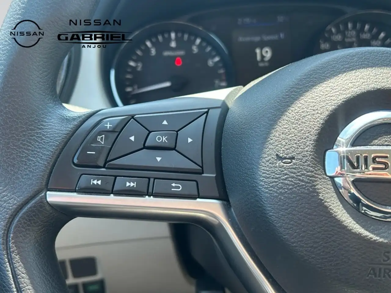 Nissan Qashqai снимка Nissan Qashqai