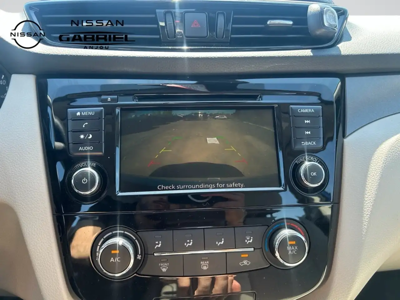 Nissan Qashqai снимка Nissan Qashqai