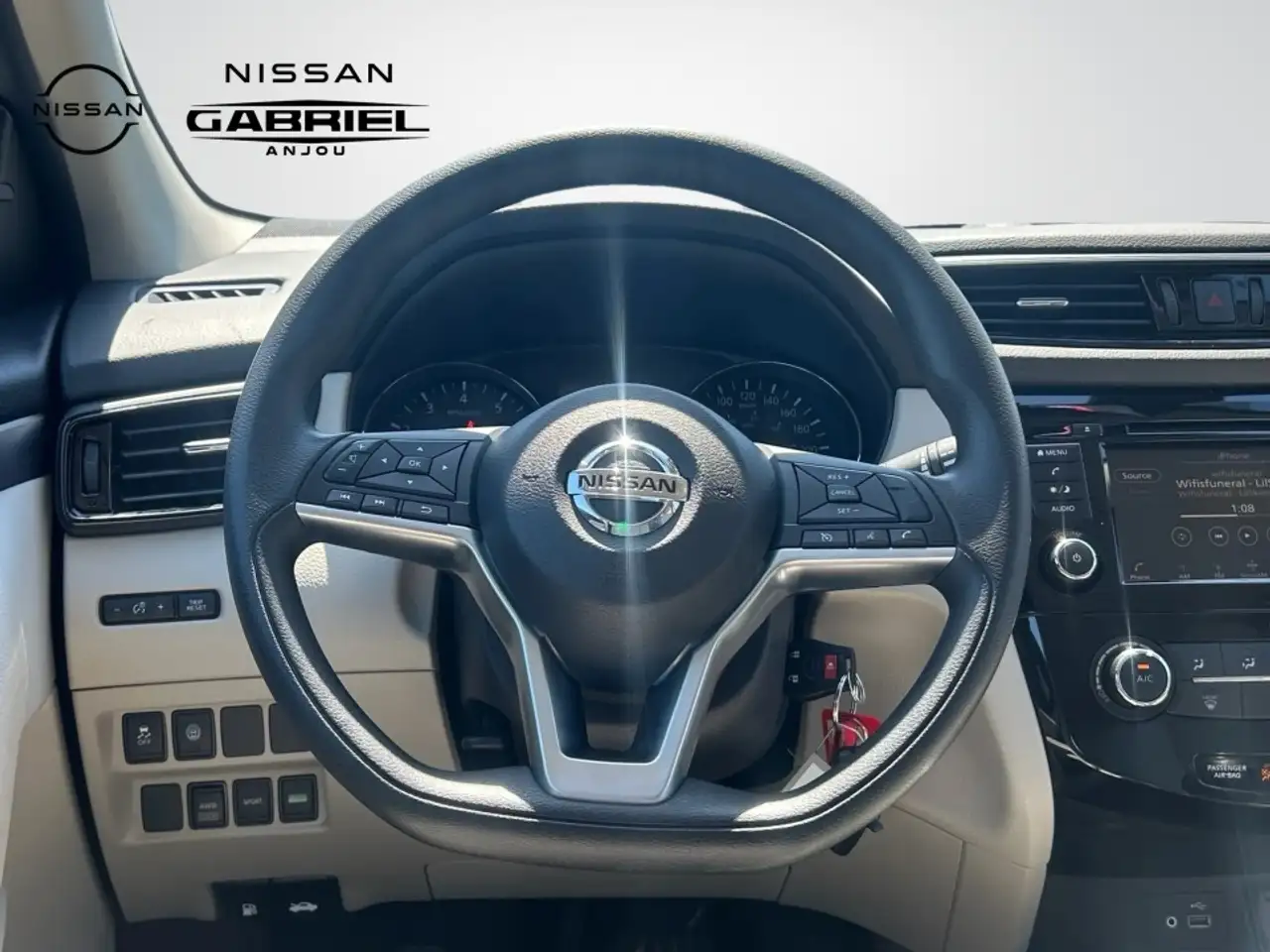 Nissan Qashqai снимка Nissan Qashqai