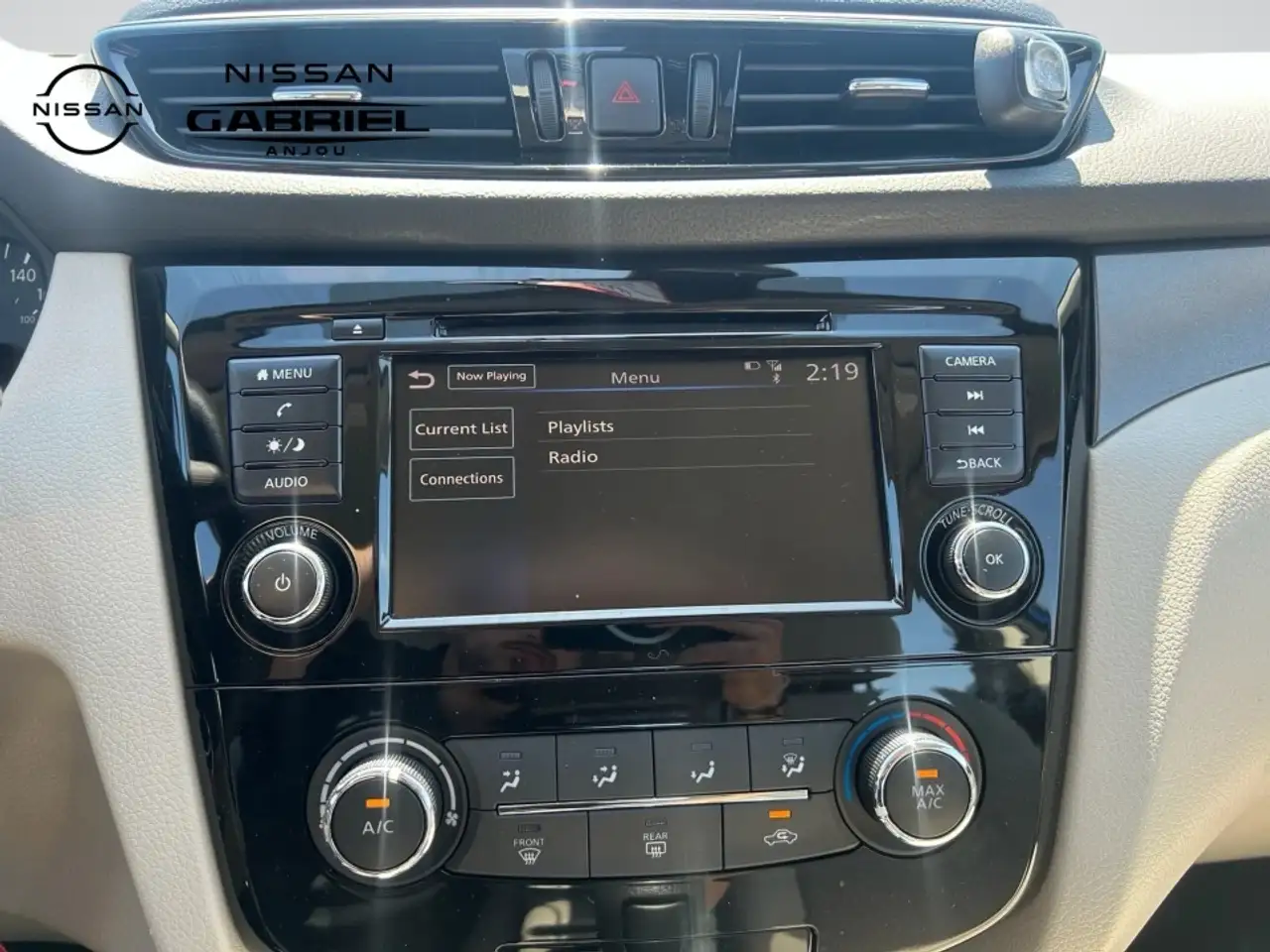 Nissan Qashqai снимка Nissan Qashqai