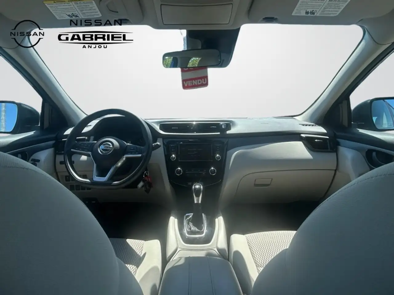 Nissan Qashqai снимка Nissan Qashqai