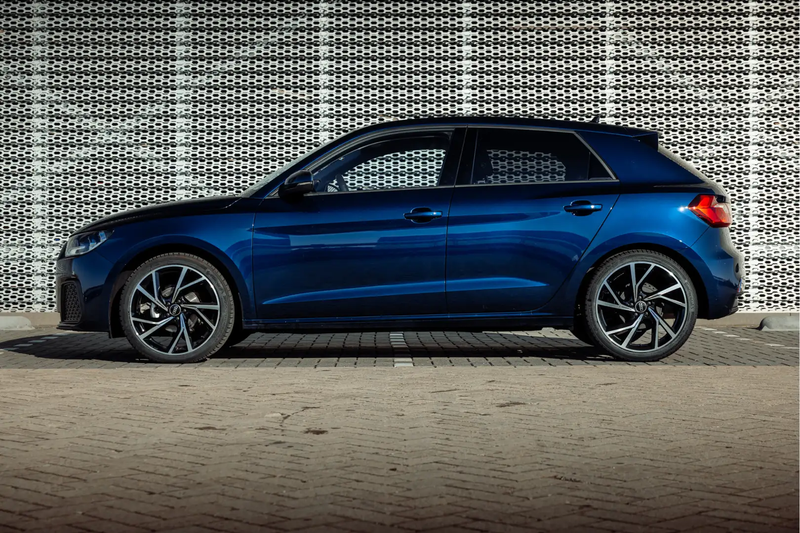 Audi A1 Sportback 25 TFSI 95pk s-tronic Pro Line Blauw - 2