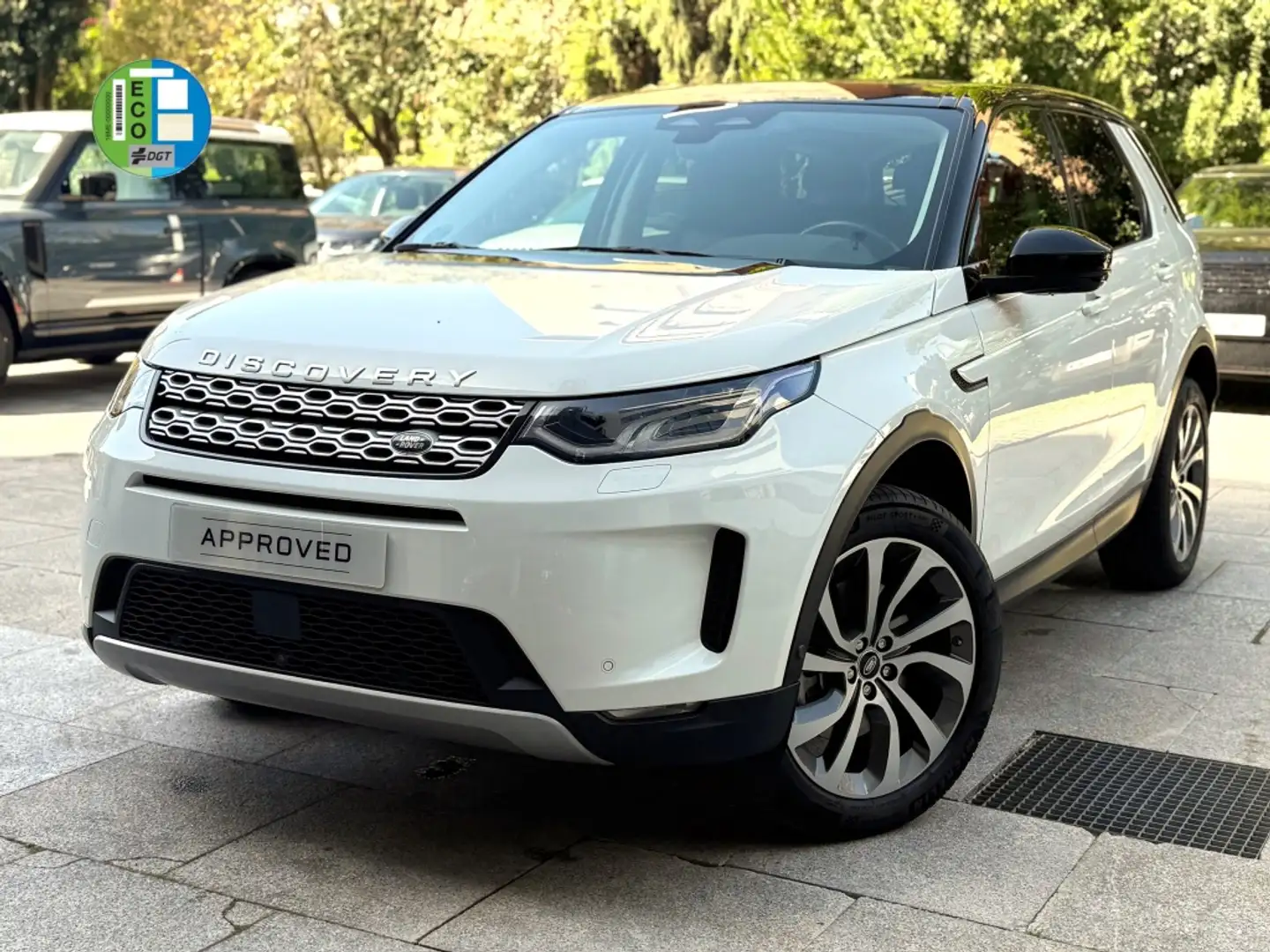 Land Rover Discovery Sport 2.0D TD4 MHEV SE AWD Auto 163 Blanc - 1