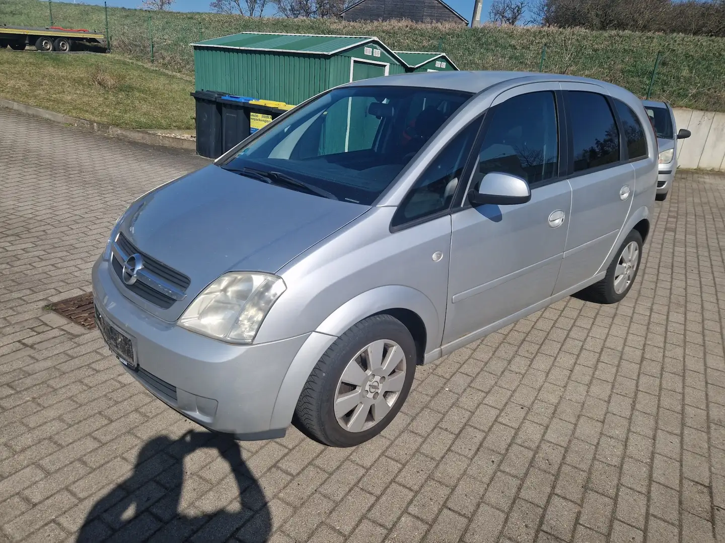 Opel Meriva Meriva 1.6 16V Cosmo-Klima+Alu+Mittelarm+FH+ZV/FB. Silber - 1