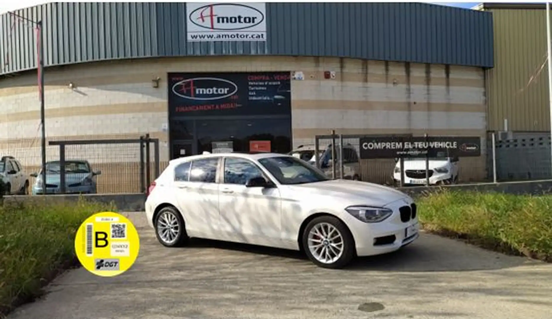 BMW 118 118d Blanc - 1