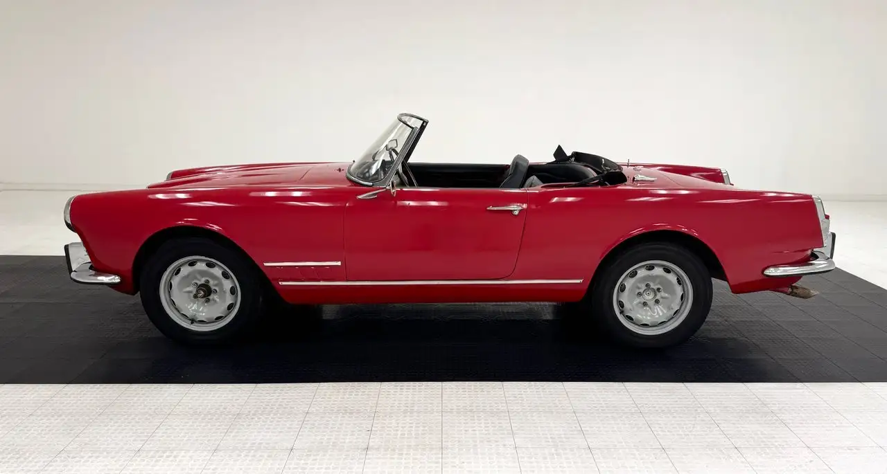 Alfa Romeo Spider 2000, foto 3