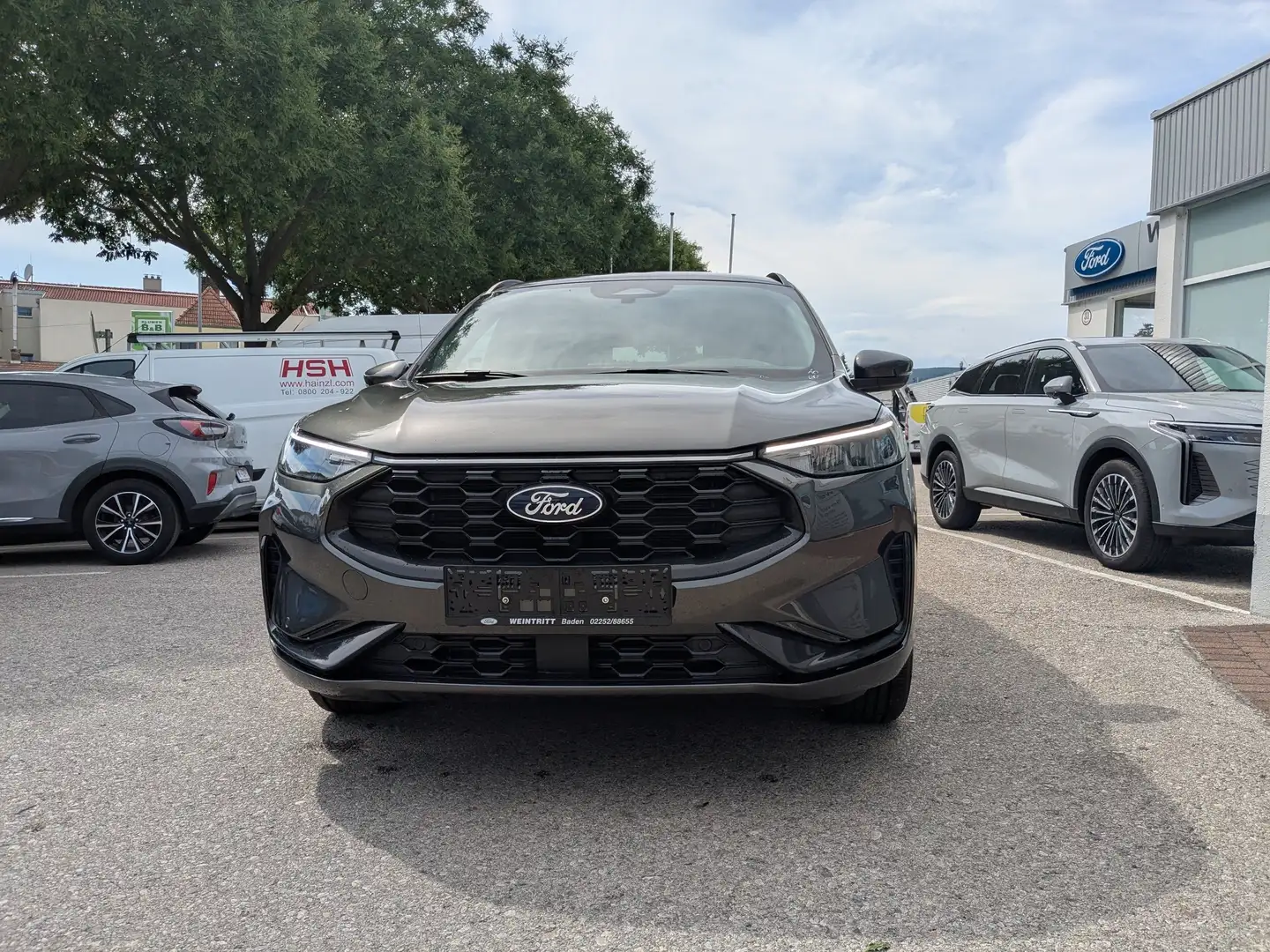 Ford Kuga ST-Line Grau - 1