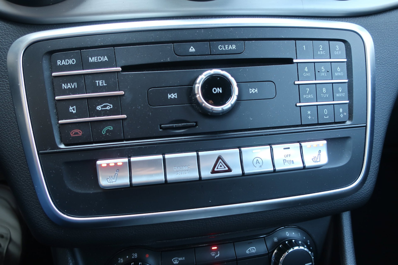 Mercedes-Benz CLA 180 Business Solution AMG Upgrade Edition — photo 15