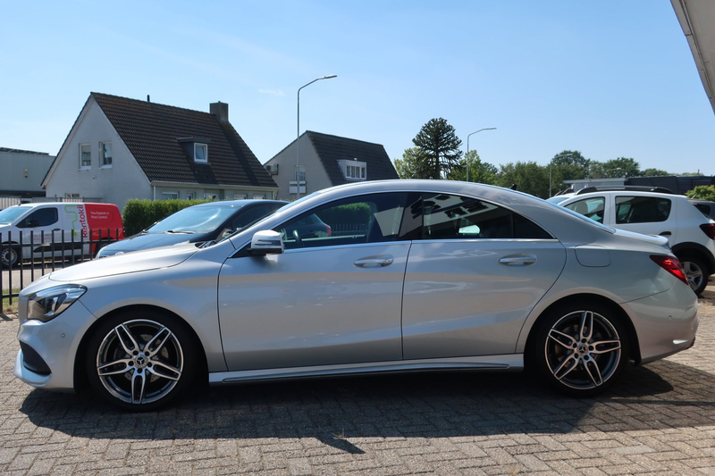 Mercedes-Benz CLA 180 Business Solution AMG Upgrade Edition — photo 4