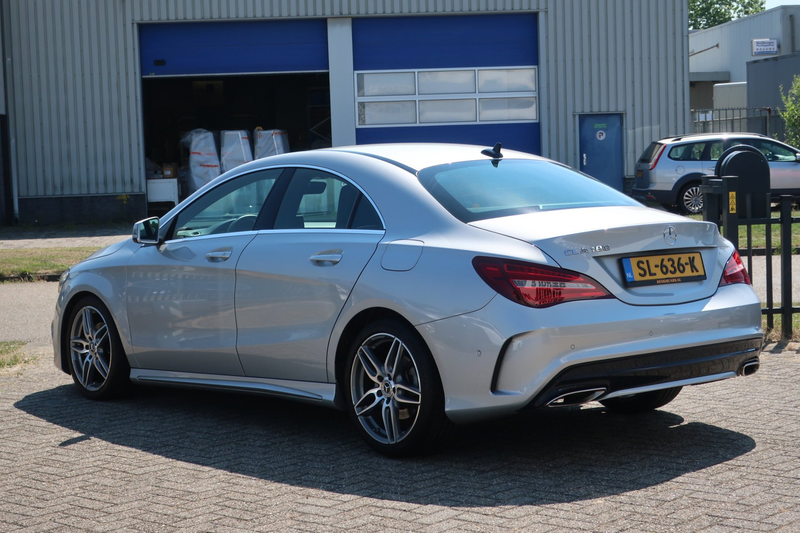 Mercedes-Benz CLA 180 Business Solution AMG Upgrade Edition — photo 10